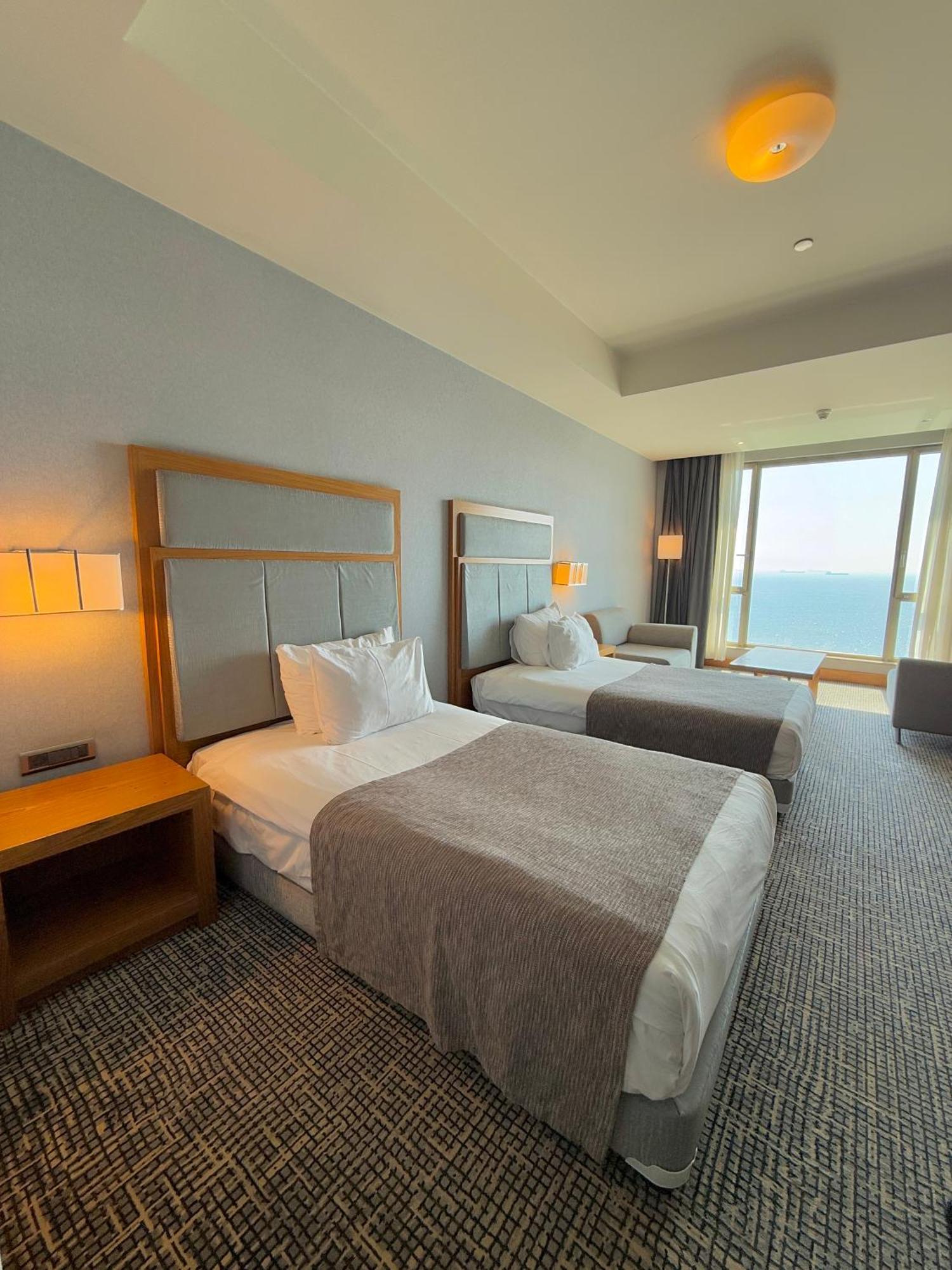 Standard Twin Room Sea View