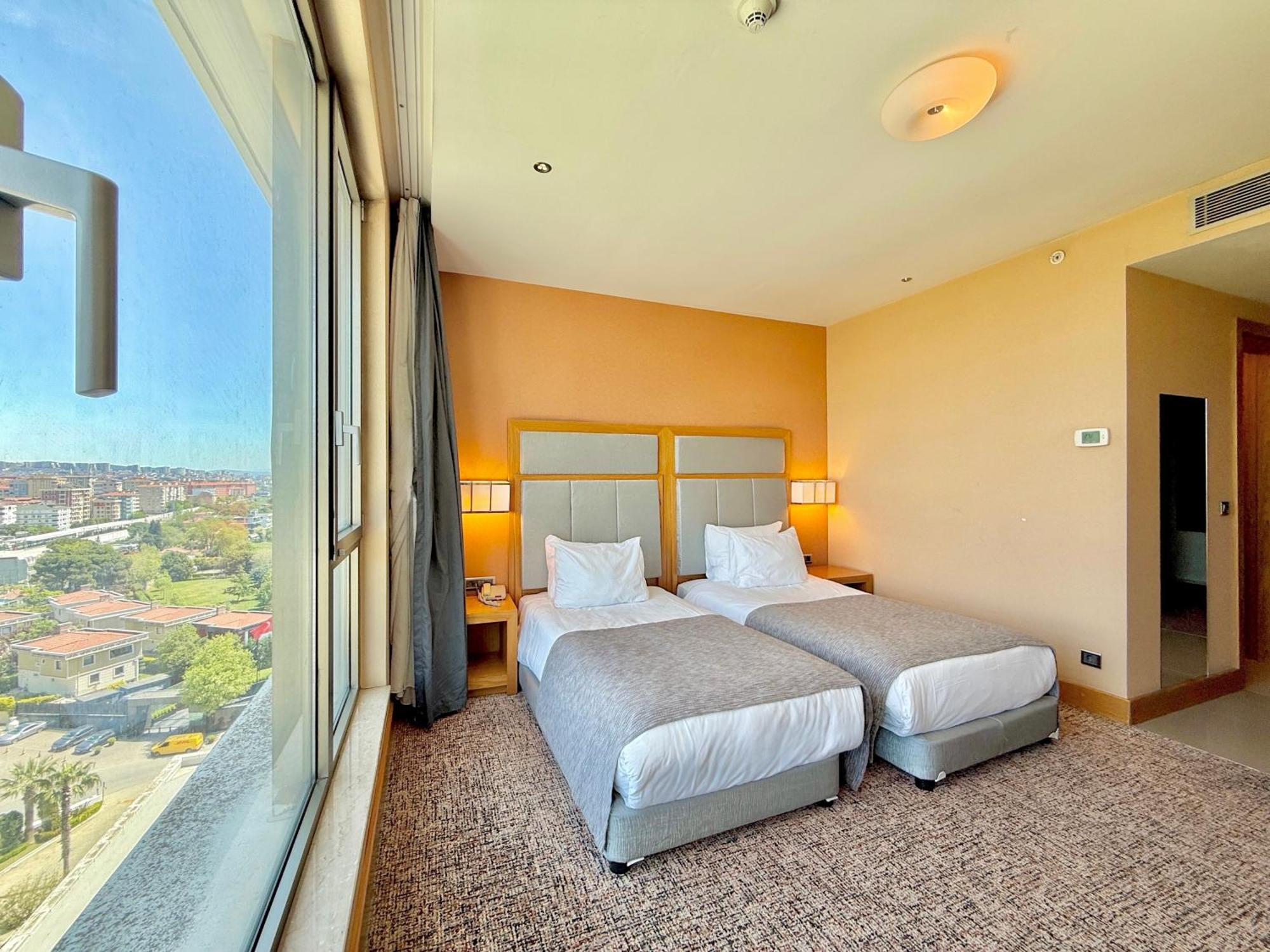 Standard Twin Room Garden View