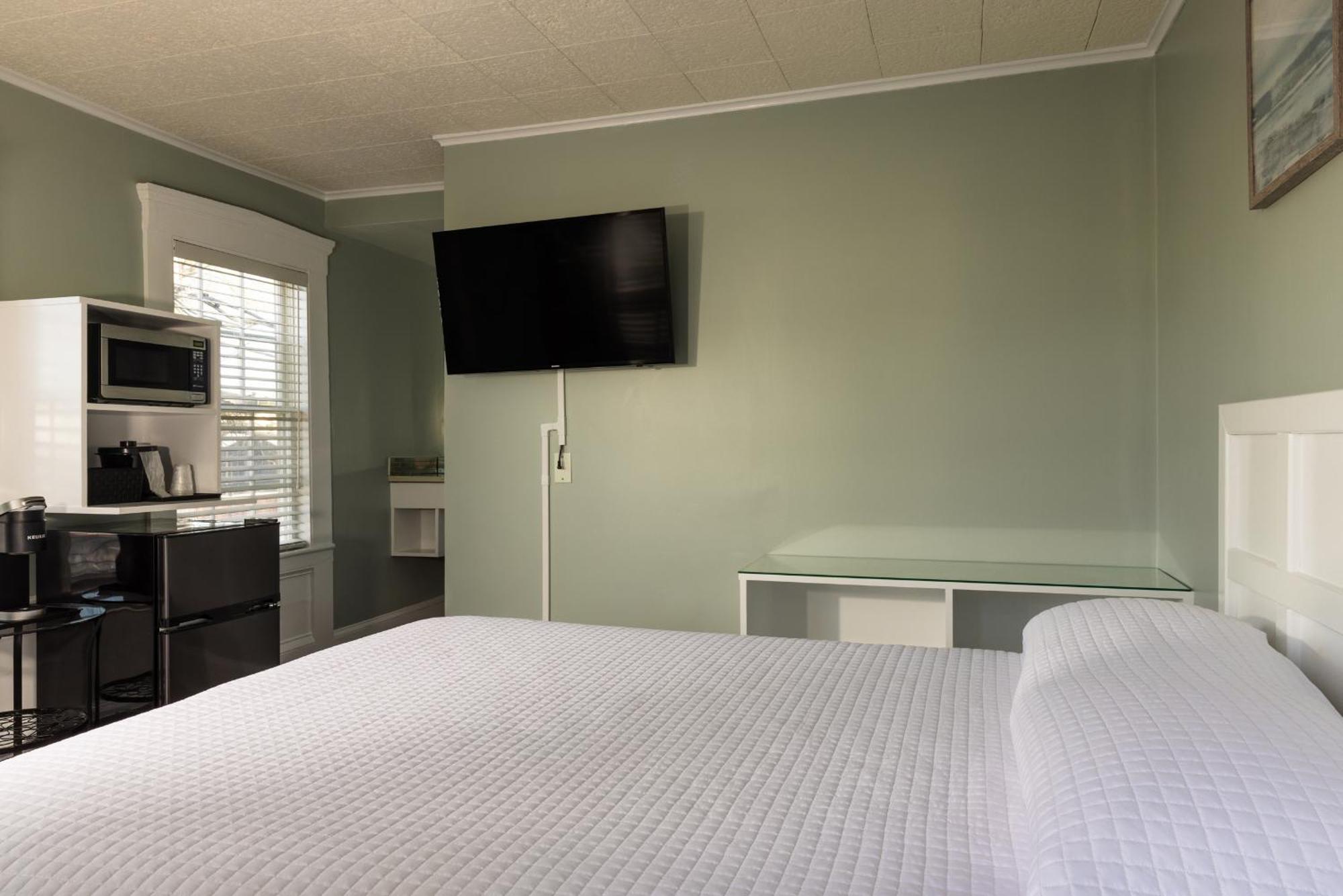 Small Double Room