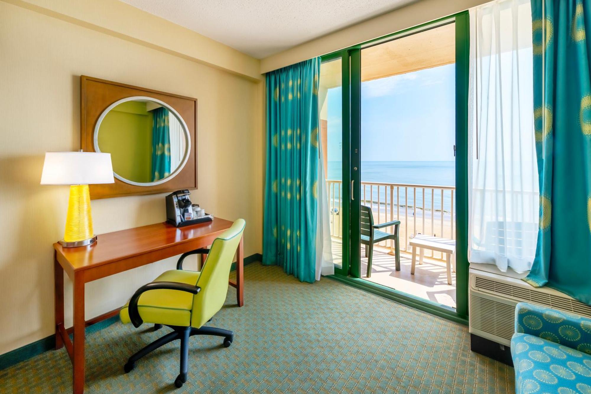 Oceanfront Standard King Room Sofa Bed
