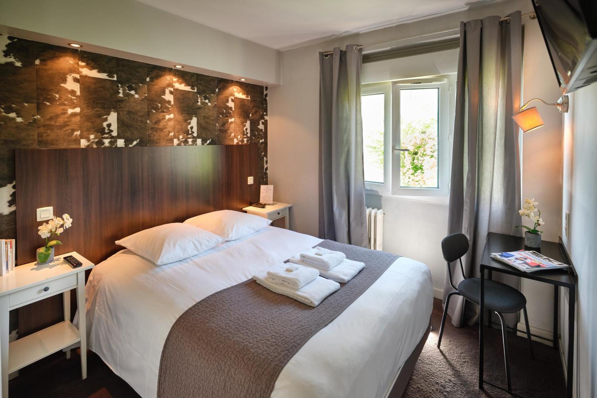Standard Double Room,1666678581:JPEG