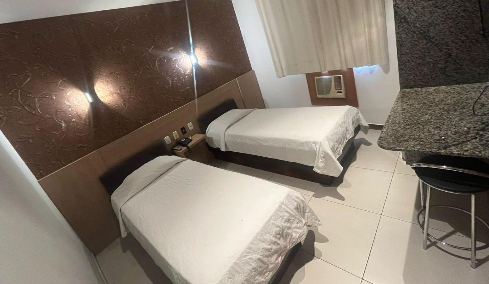 Twin Room,1772143389:JPEG