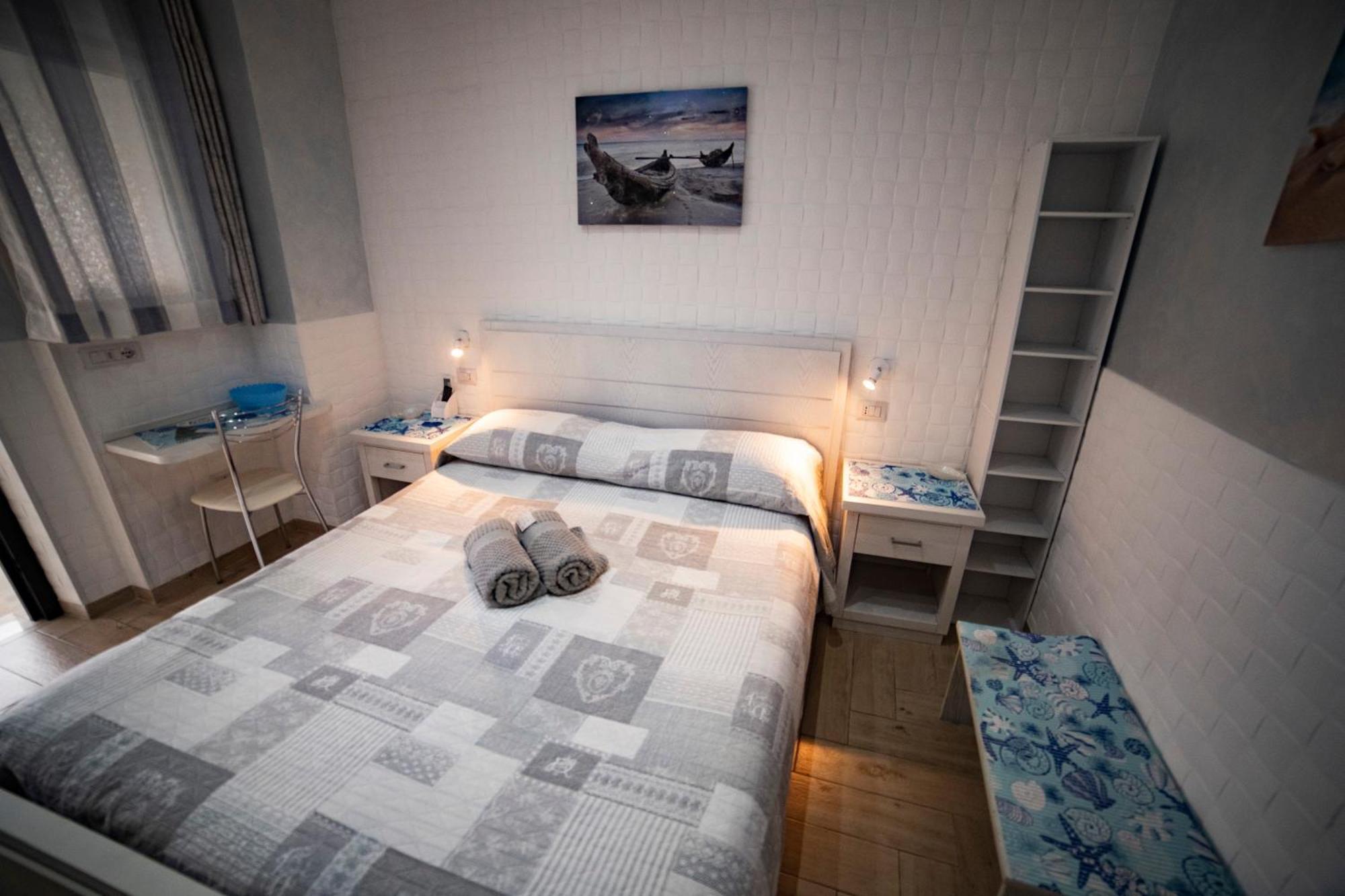 Deluxe Double Room Internal View
