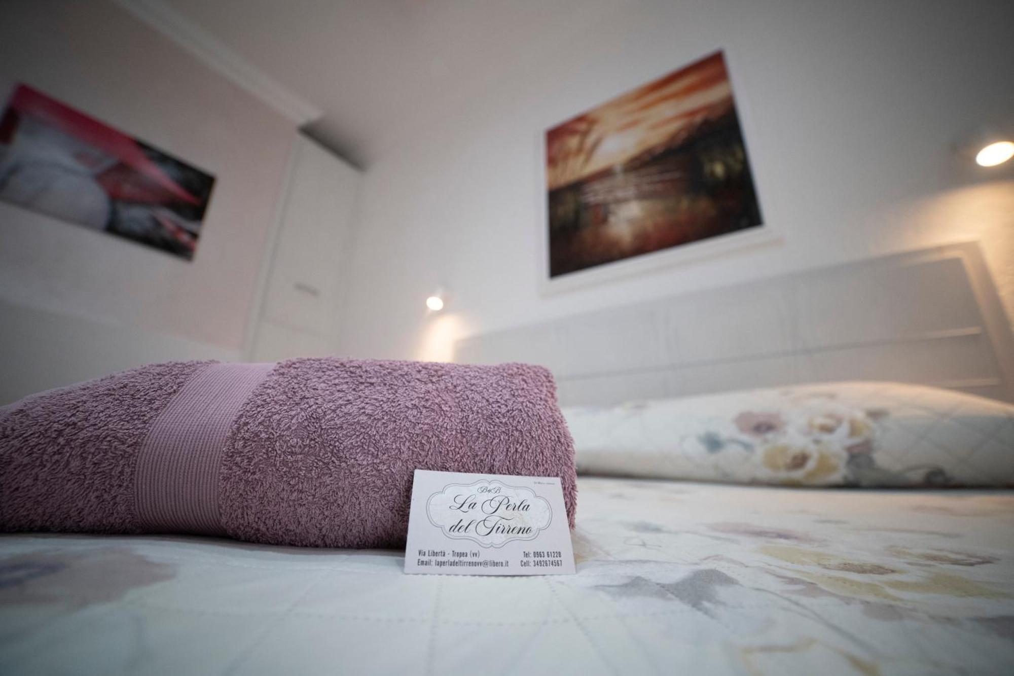 Deluxe Double Room Internal View