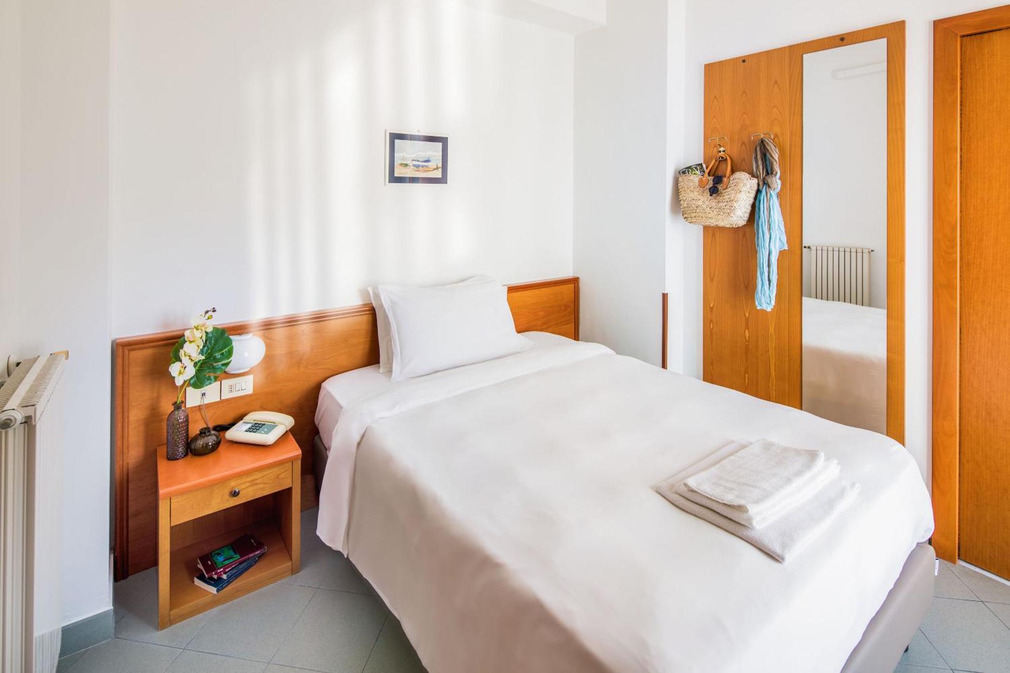 Single Room Balcony,1666699188:JPEG