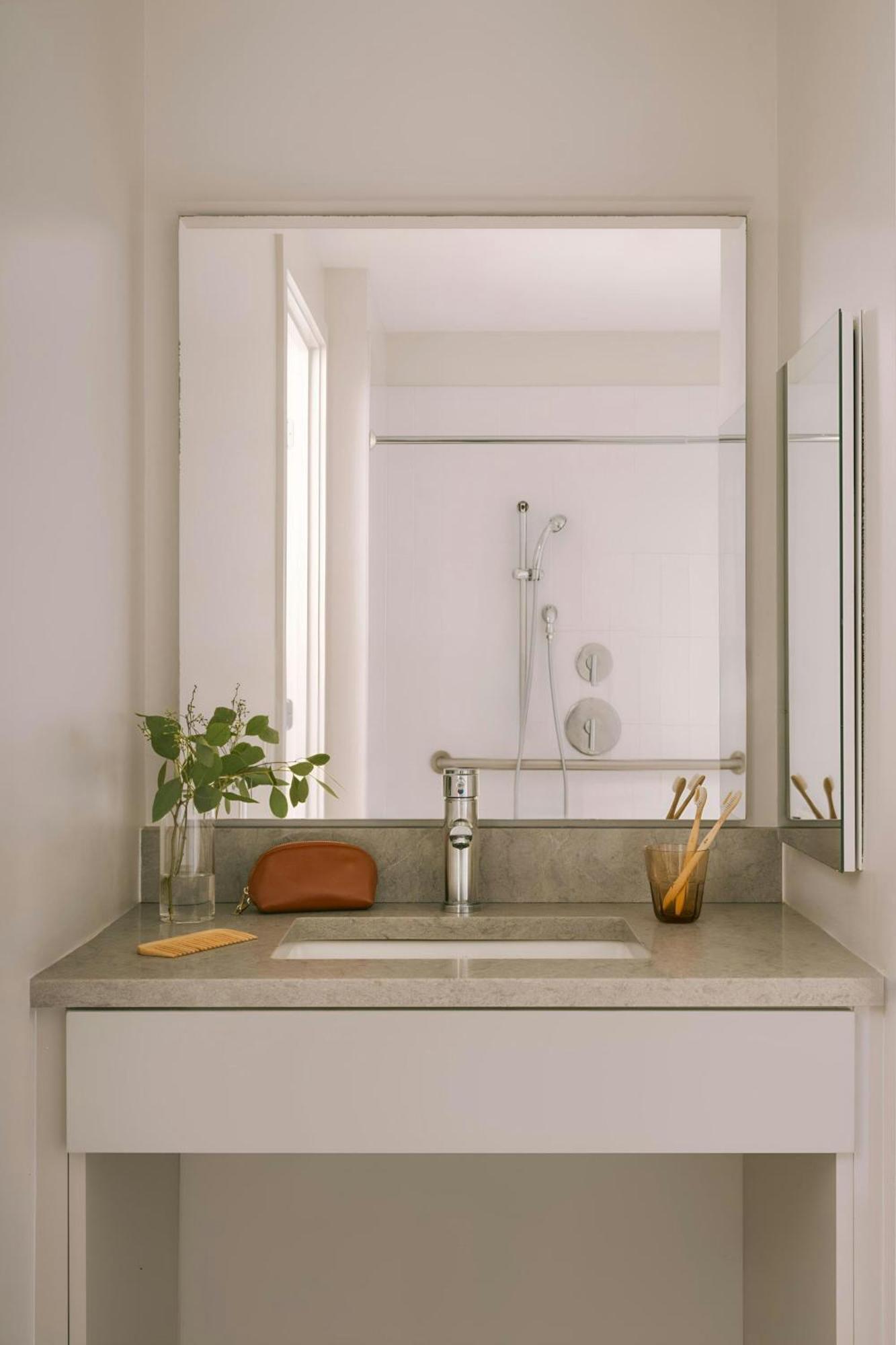 Accessible Queen Studio Virtual Front Desk
