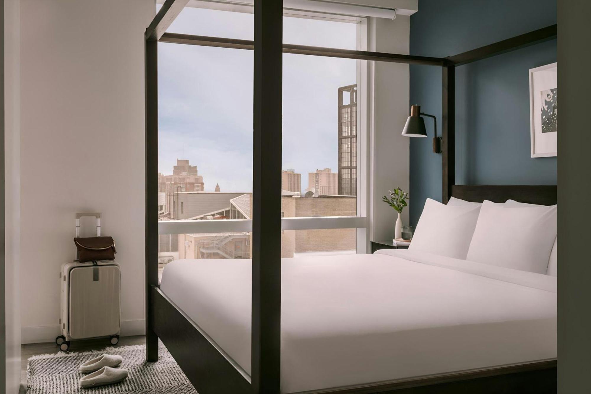 One Bedroom King Virtual Front Desk