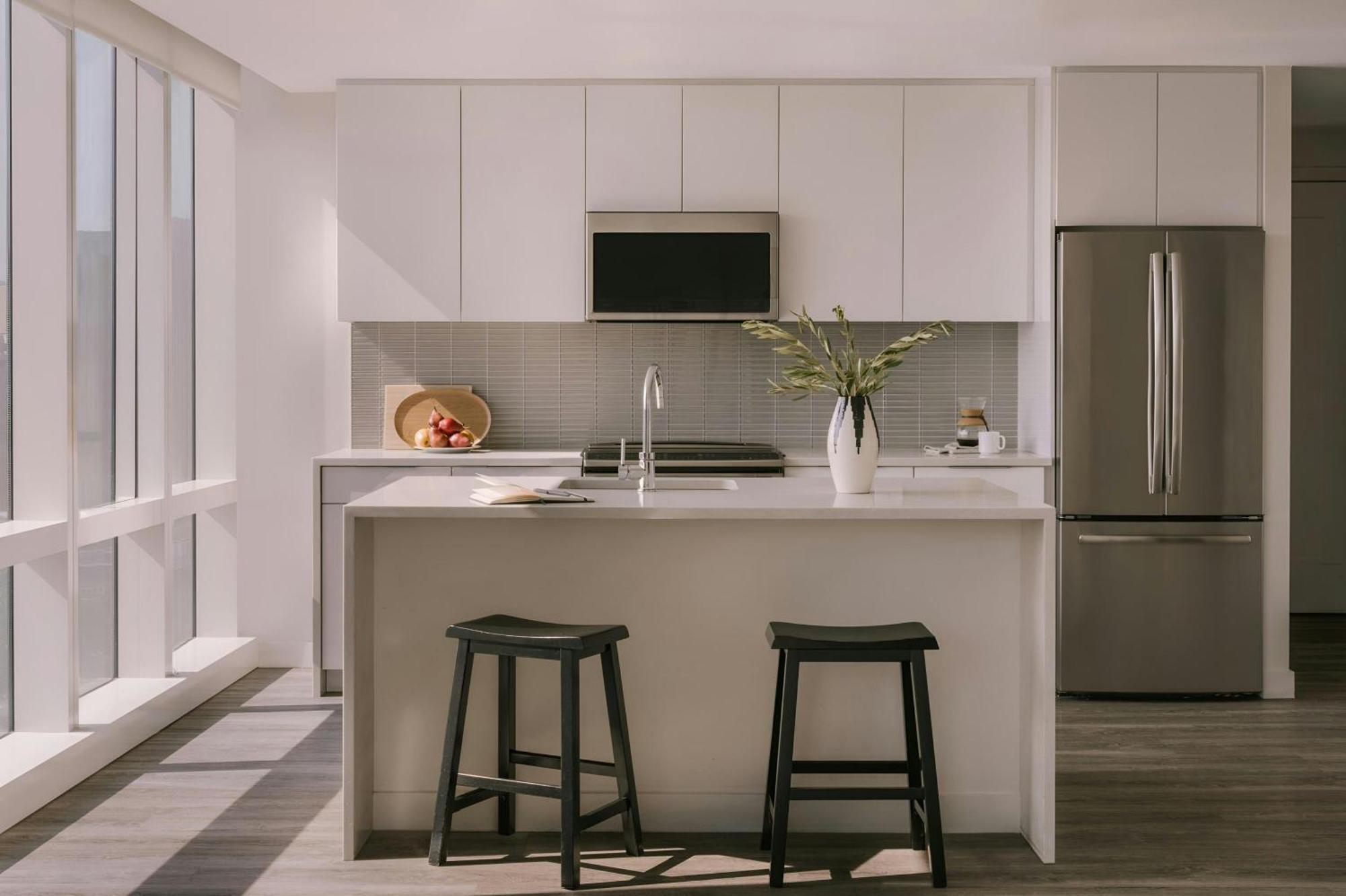 Two Bedroom King Queen Virtual Front Desk