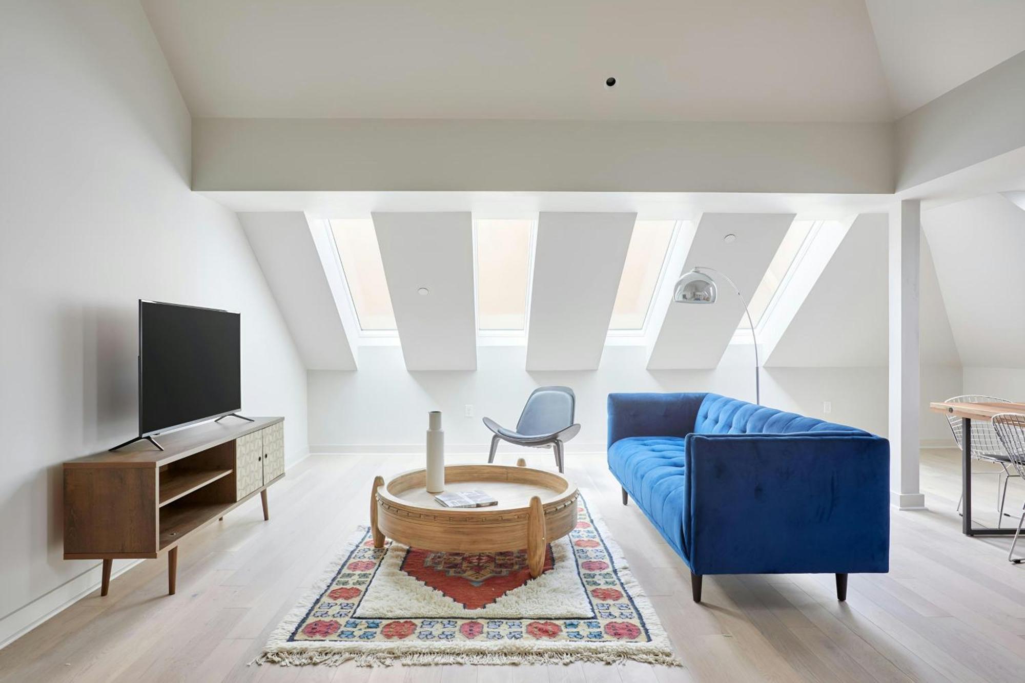 Two-Bedroom Apartment Two King Beds,1666736475:JPEG