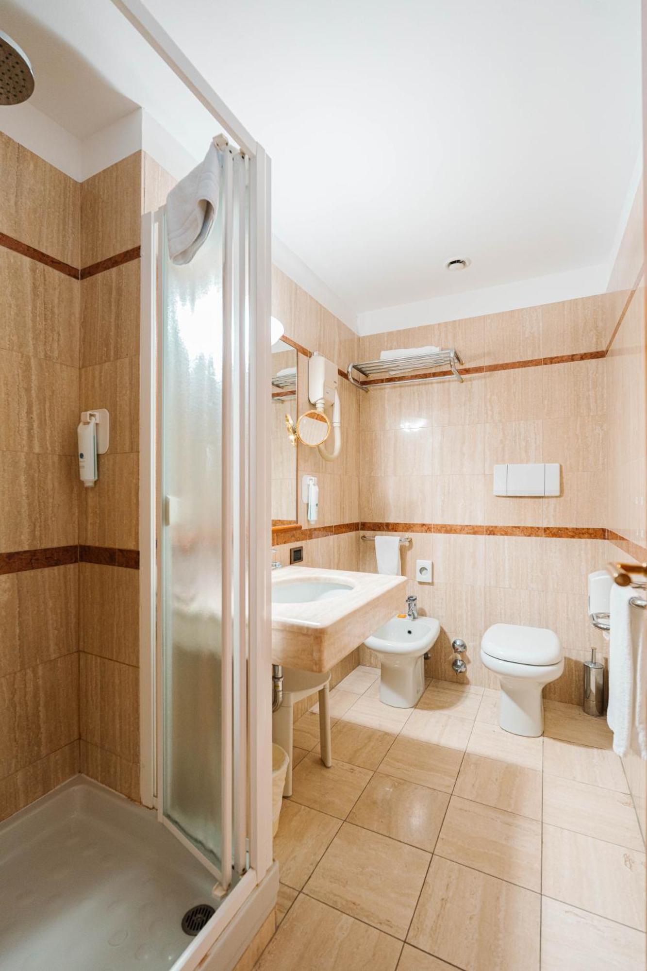 Standard Single Room