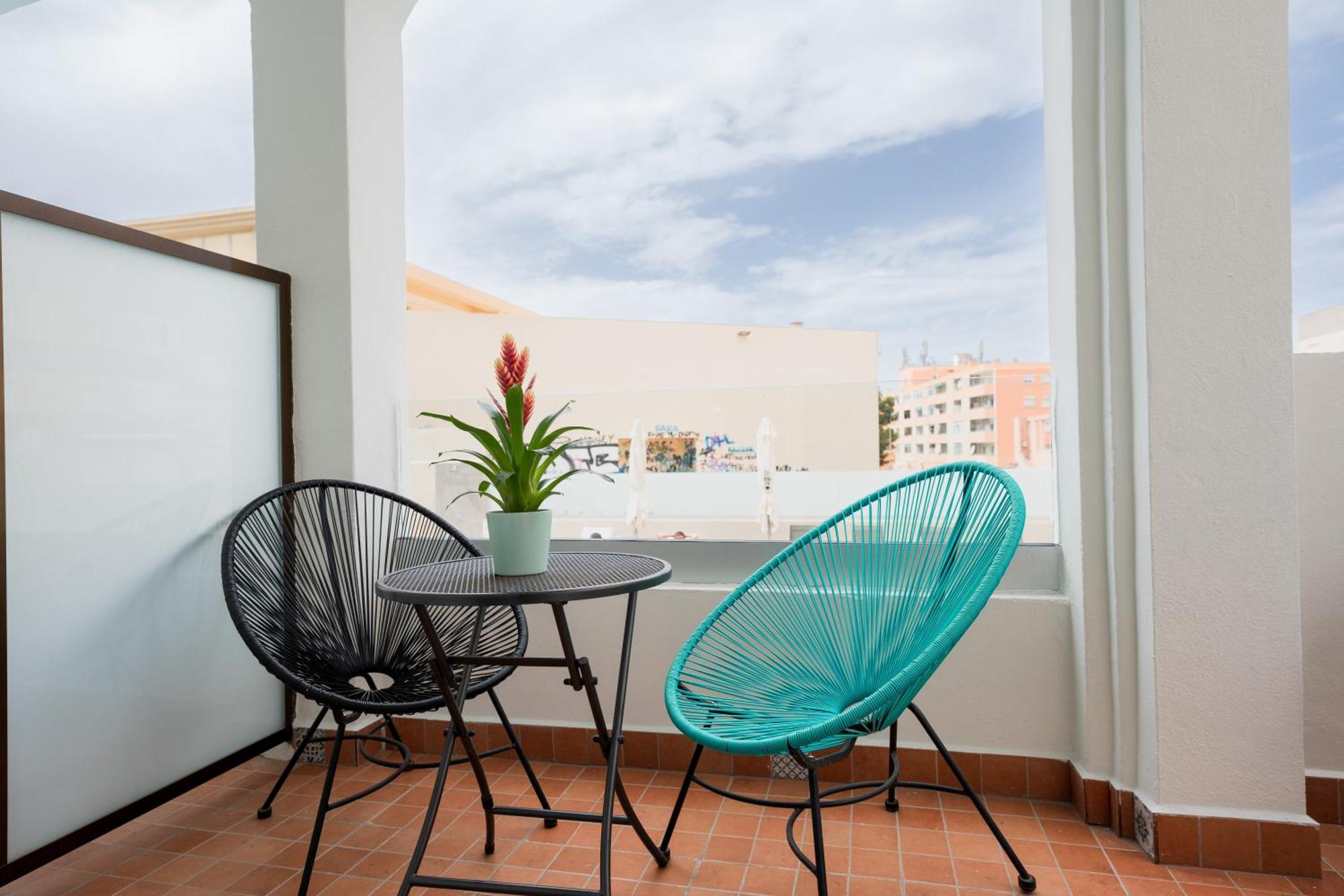 Twin Room Pool View Brunch
