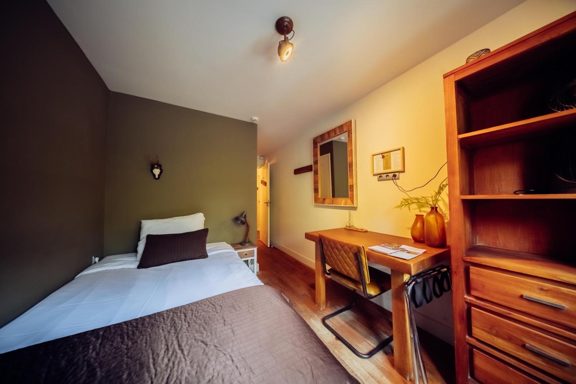 Standard Single Room,1667434198:JPEG