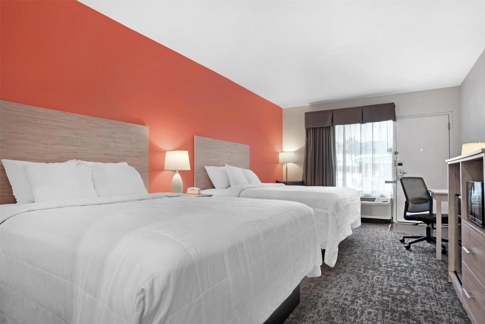 Queen Room Two Queen Beds Mobility Accessible Roll Shower