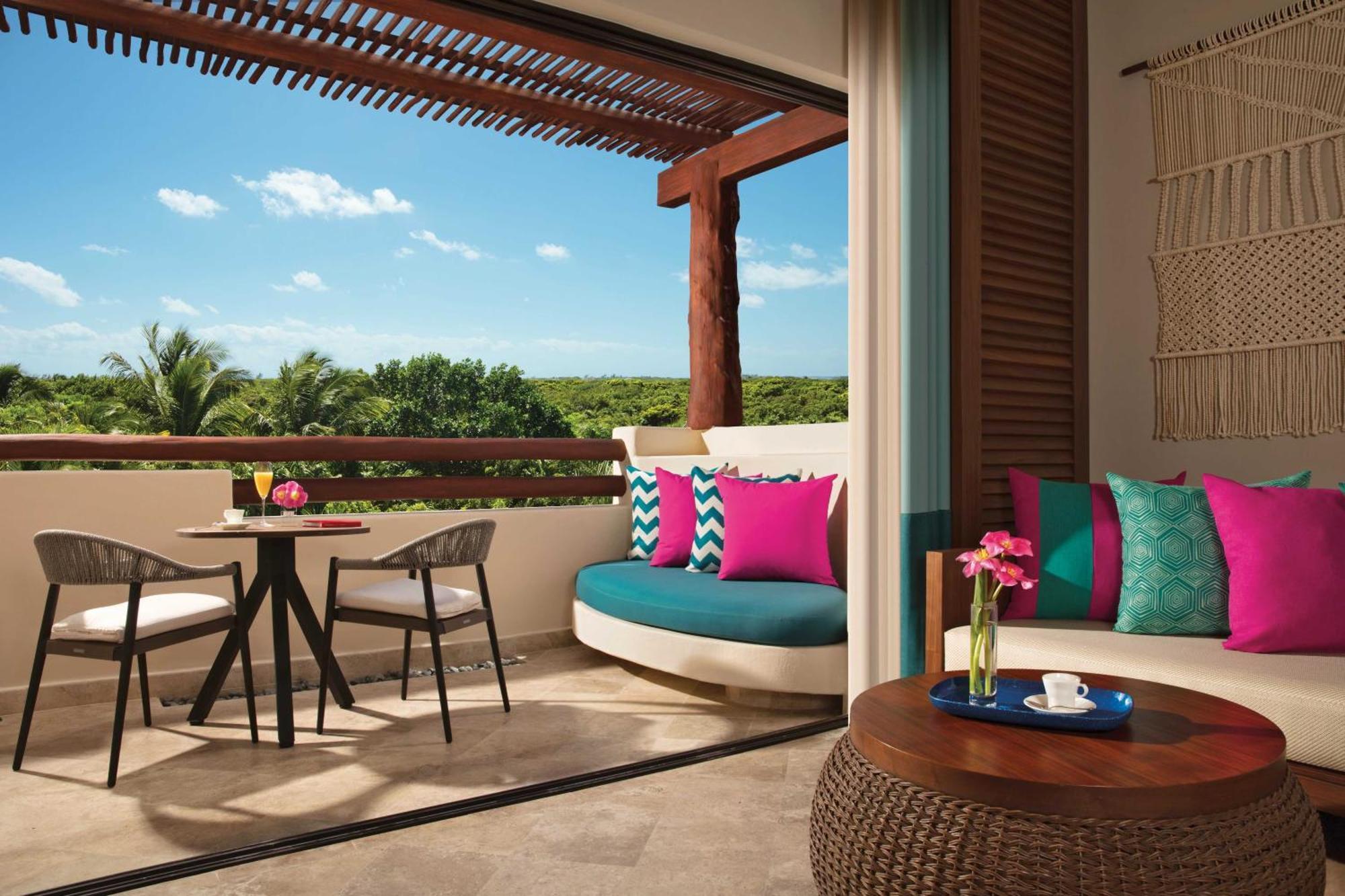 Junior Suite Tropical View King