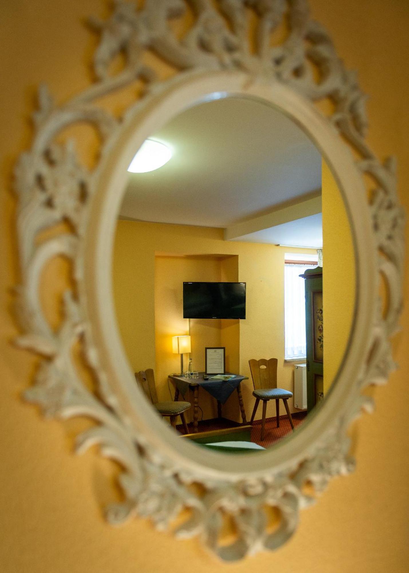 Twin Room,1667468532:JPEG