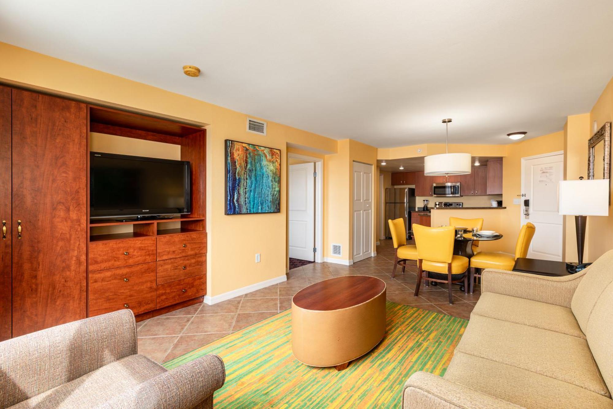 Deluxe King Room