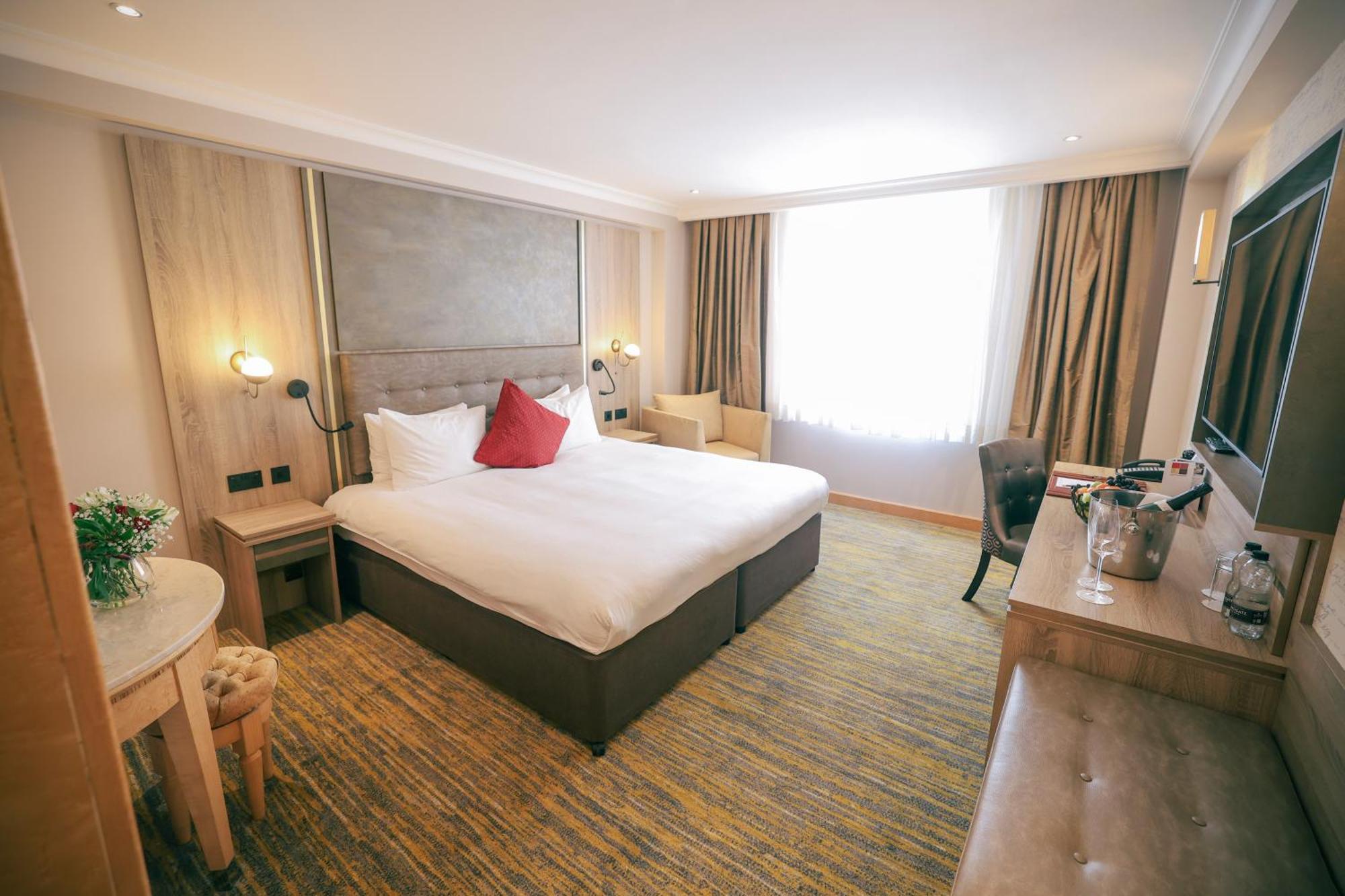 Superior Queen Room