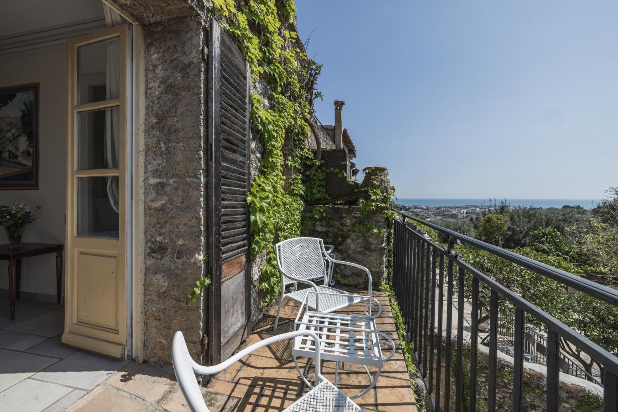 Deluxe Double Room Balcony