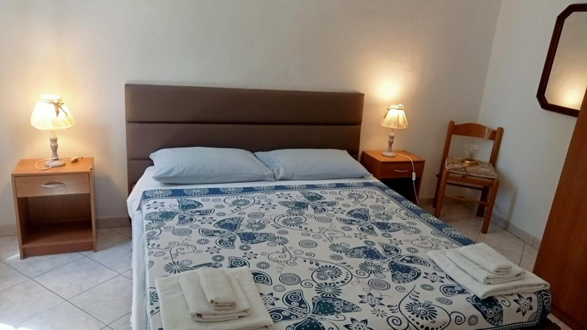 One-Bedroom House,1668085089:JPEG