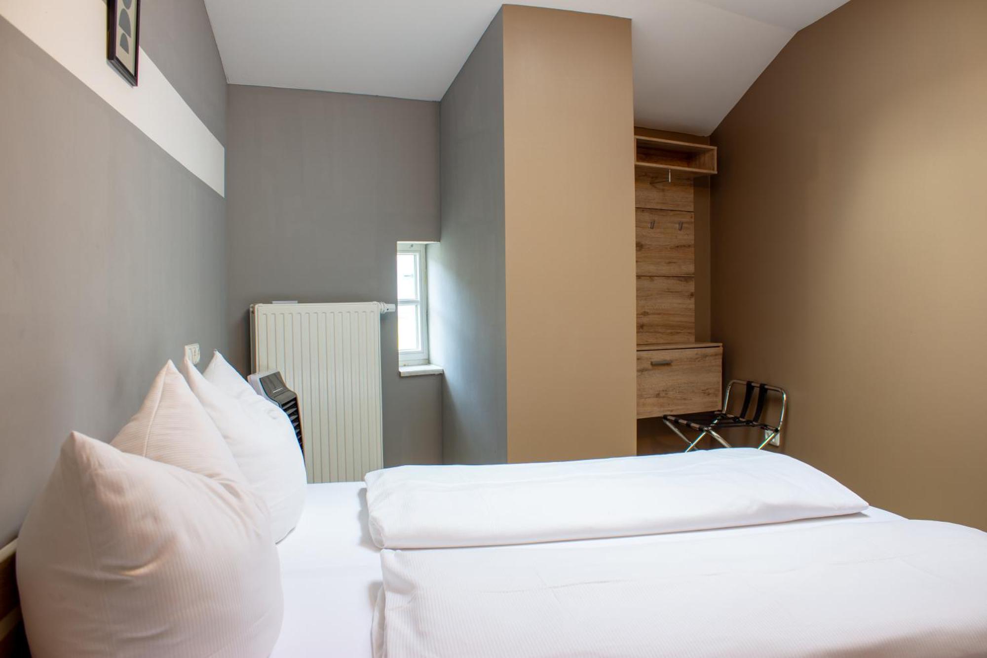 Standard Double Room,1668103165:JPEG