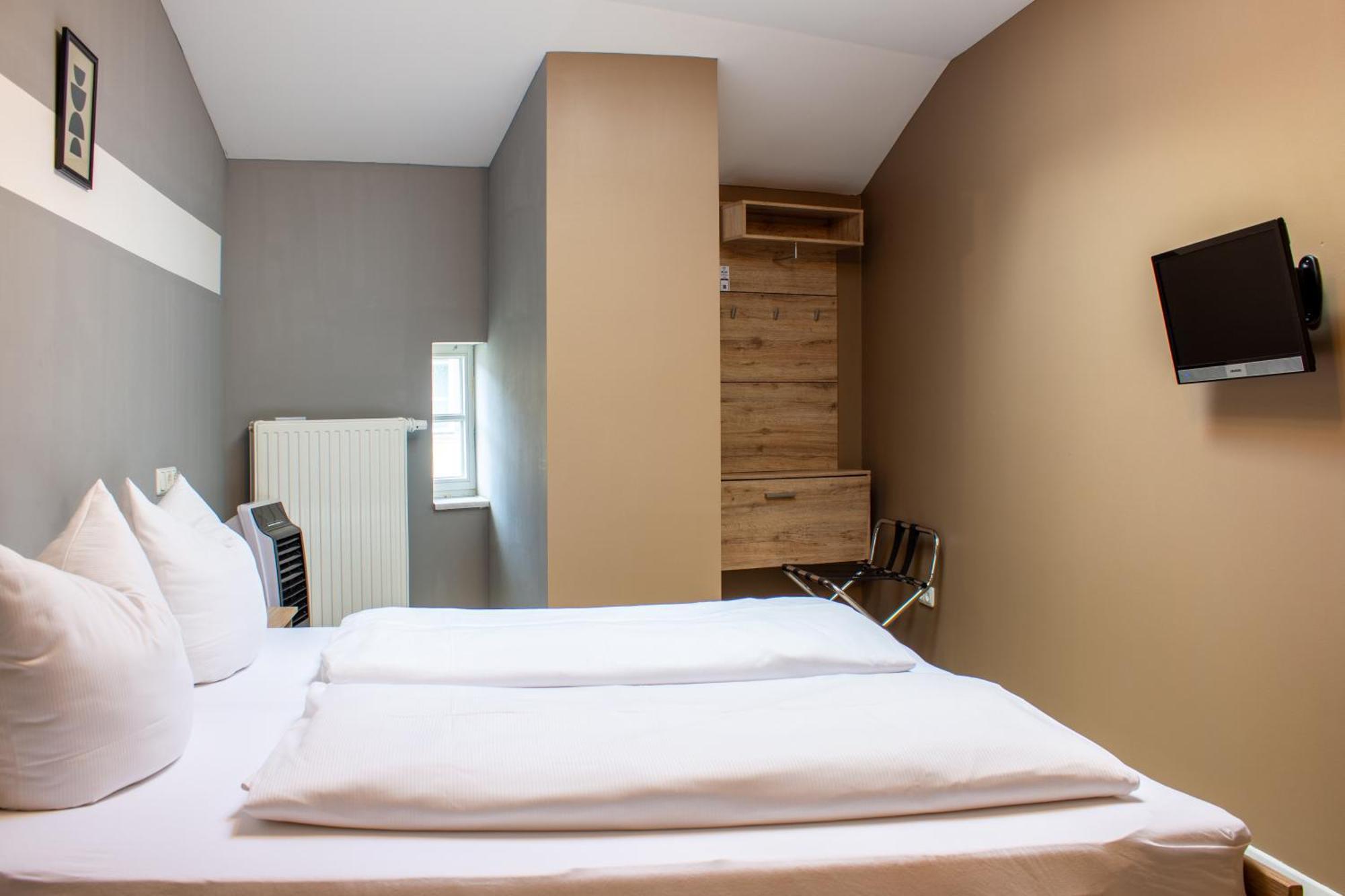 Standard Double Room,1668103170:JPEG