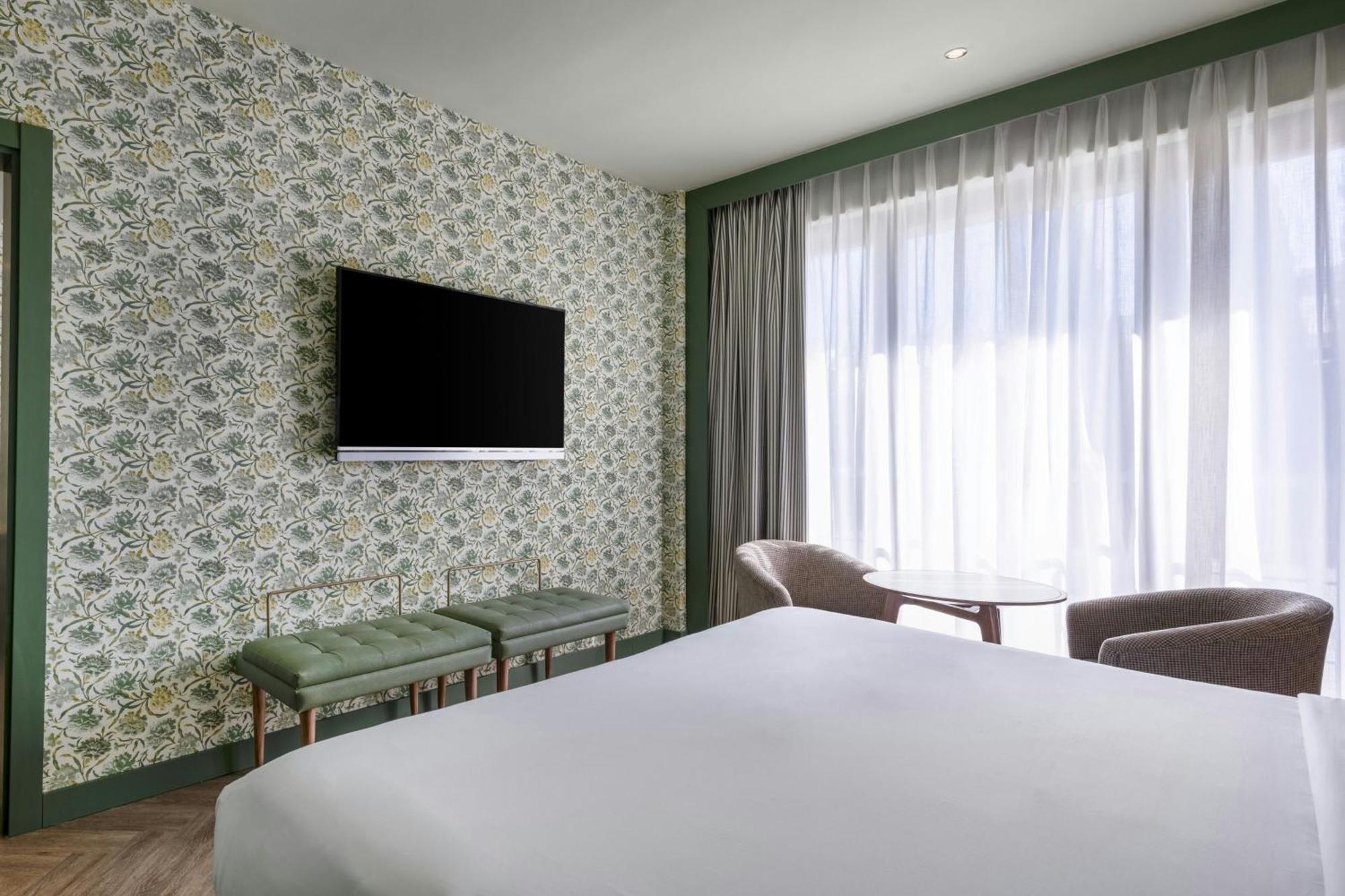 Junior Suite Junior Suite 1 King