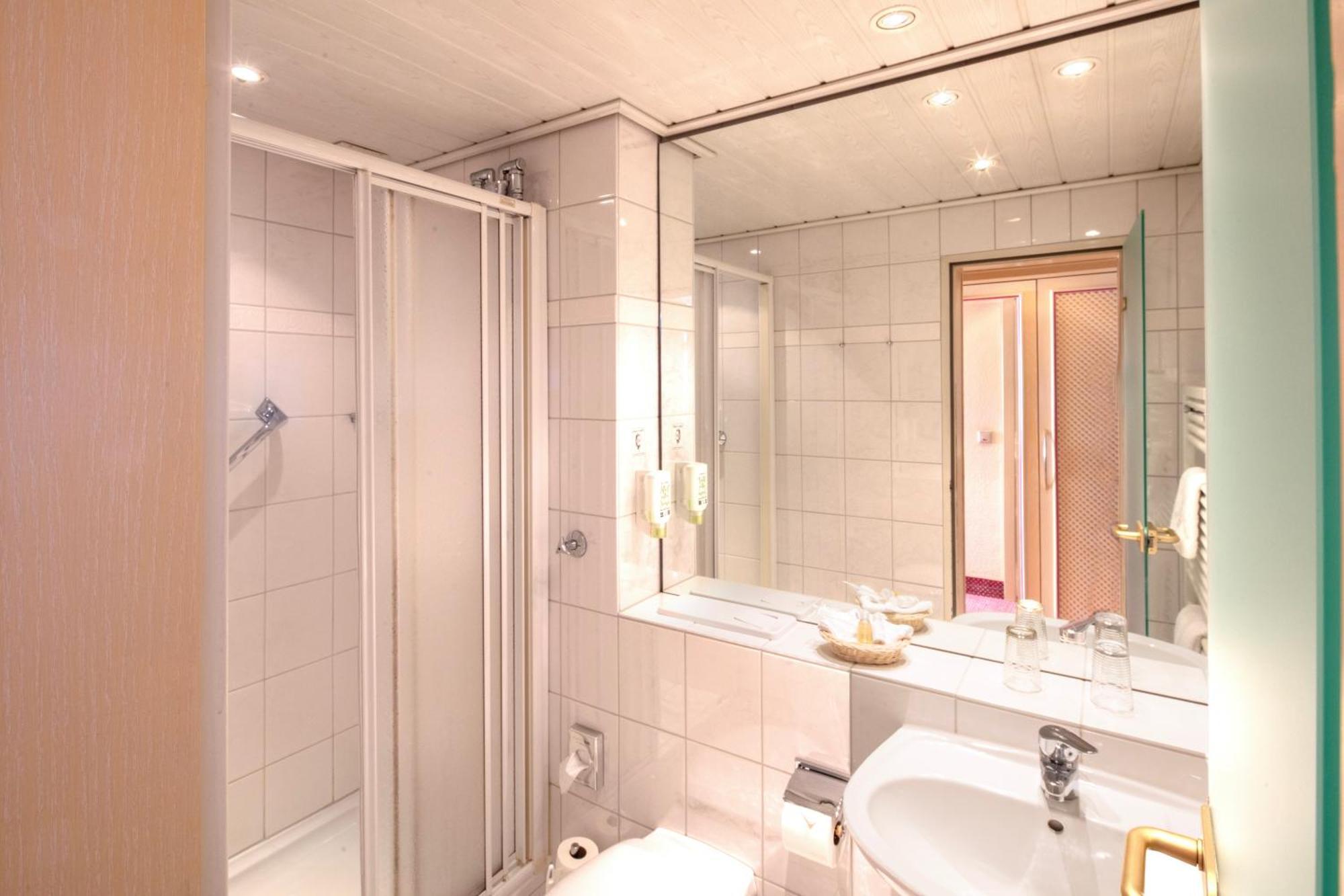 Deluxe Single Room