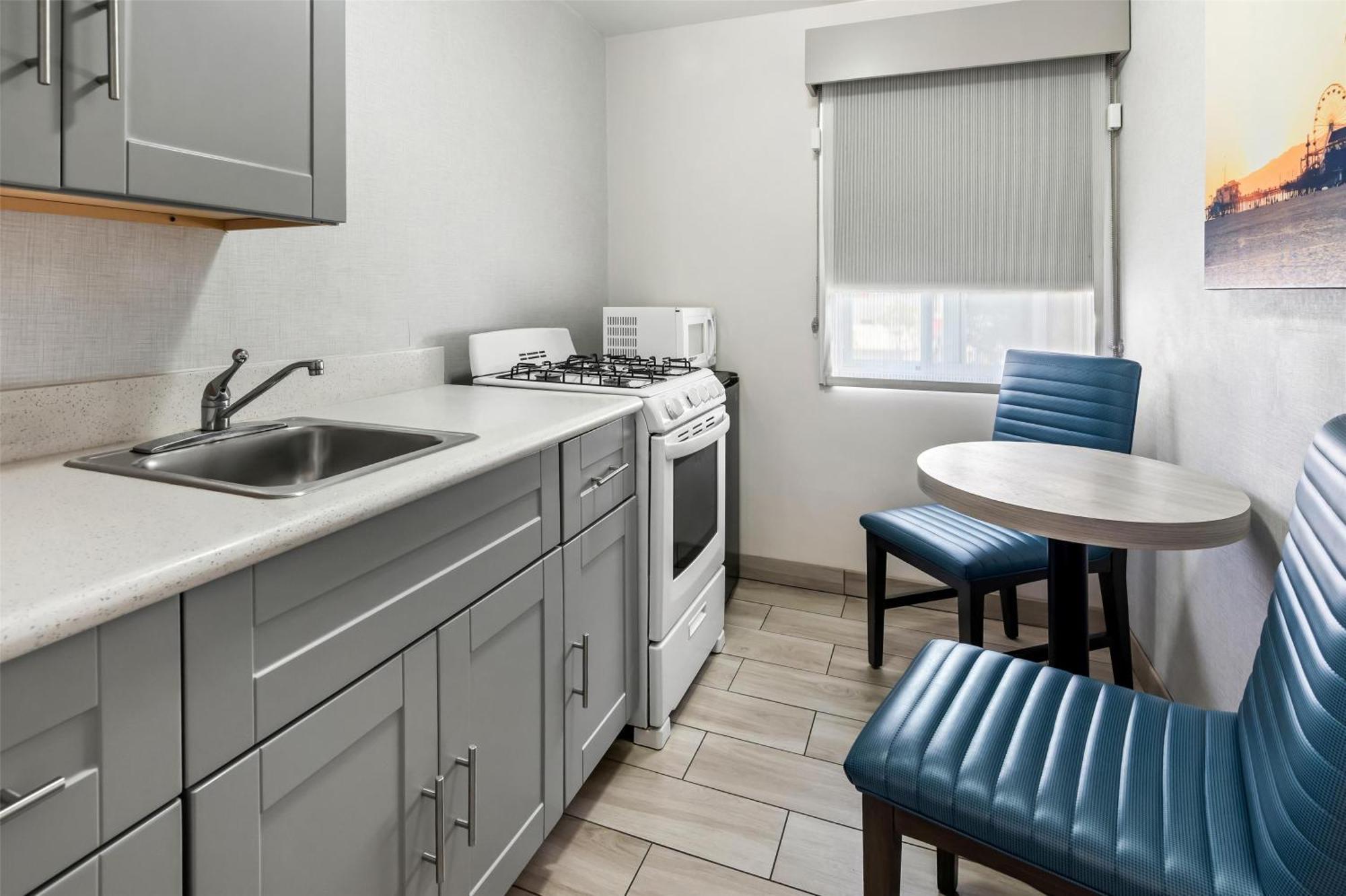 King Room Kitchenette