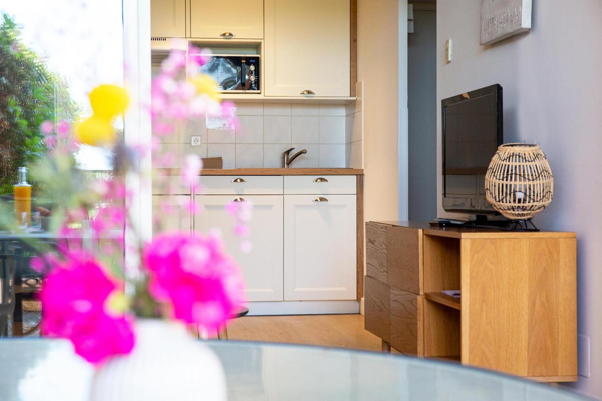 One-Bedroom Apartment Sea Side on Ground Floor
