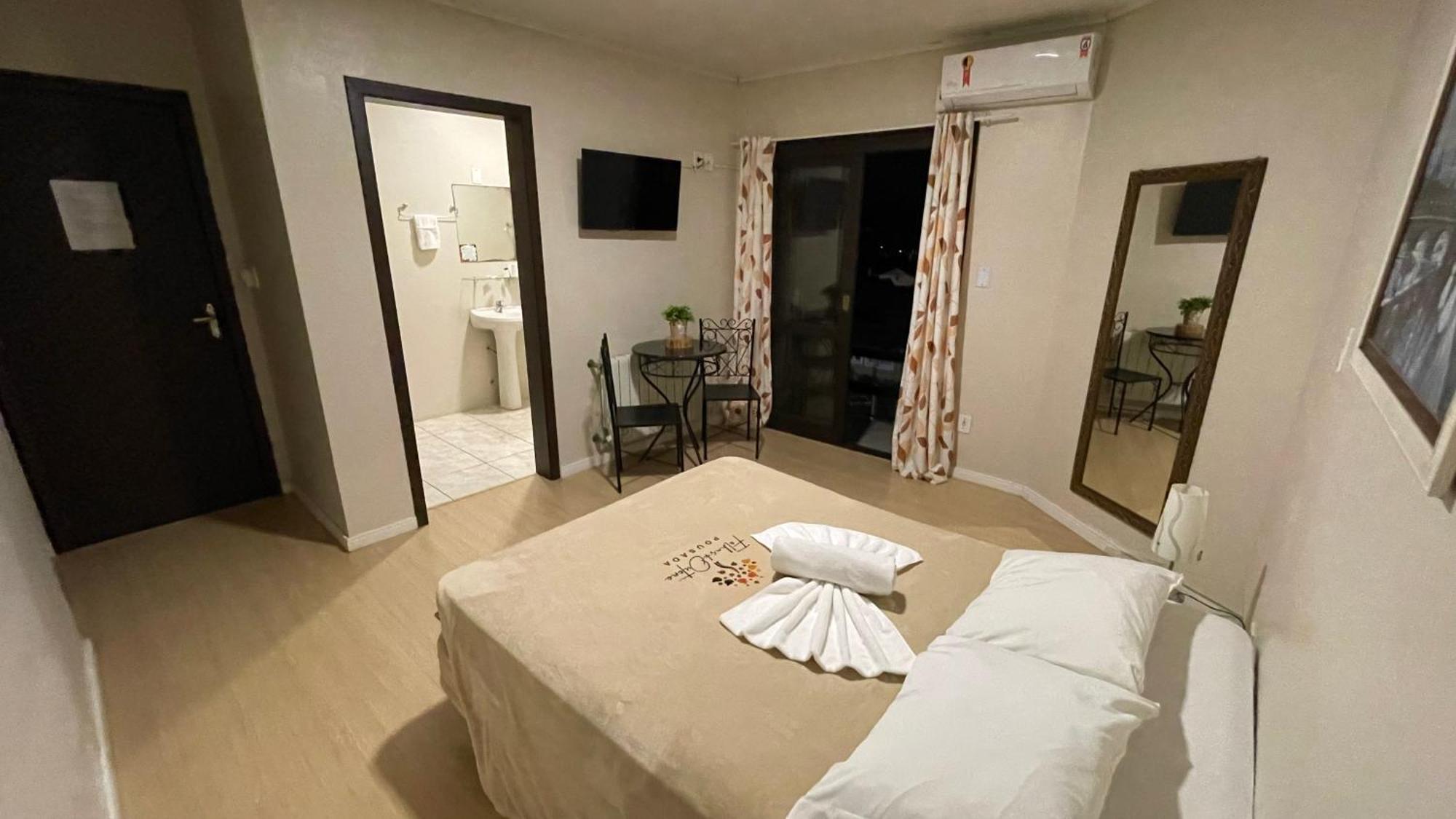 Couple Room,1669029517:JPEG