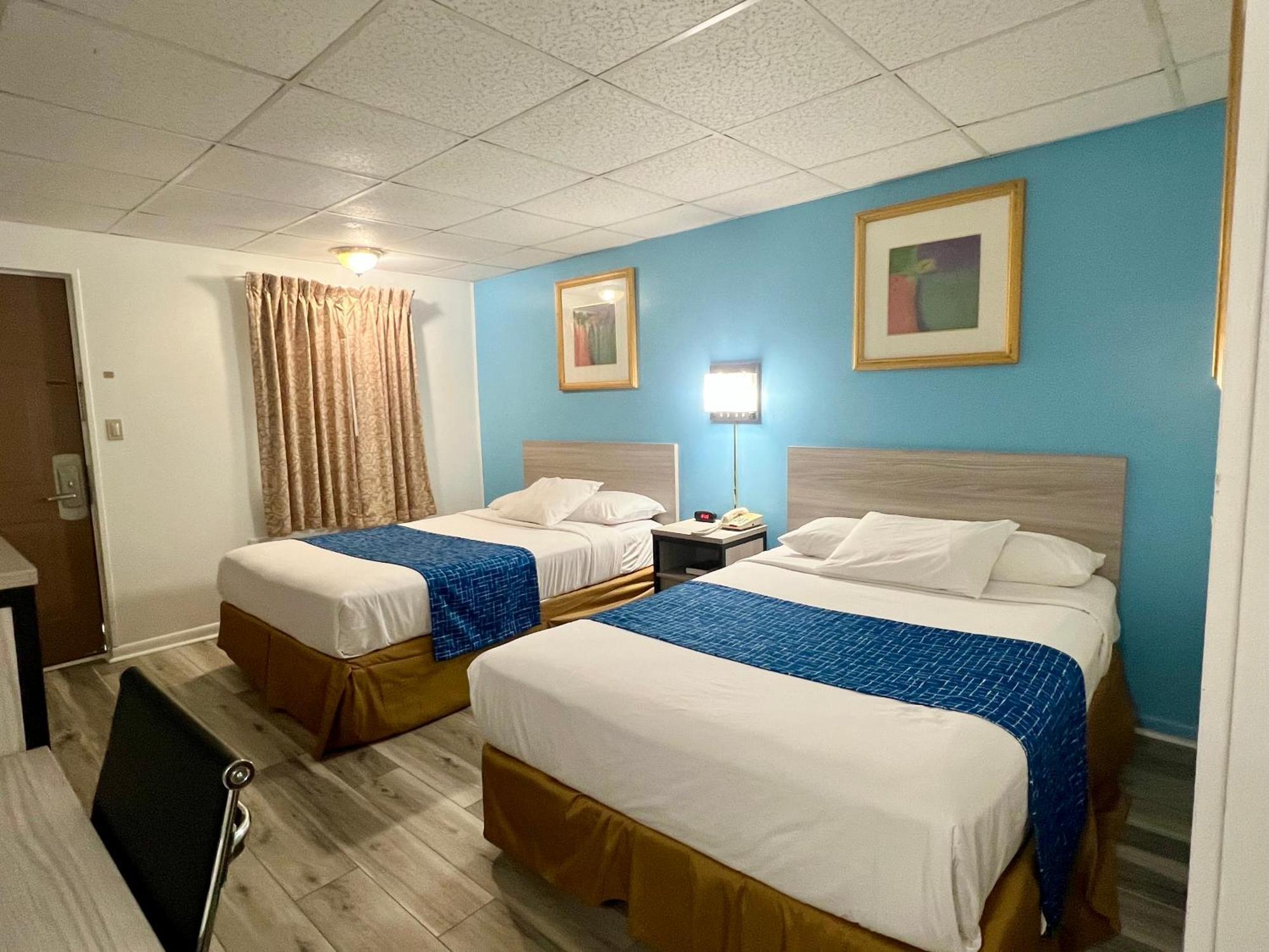 Standard Room Two Double Beds Non-Smoking