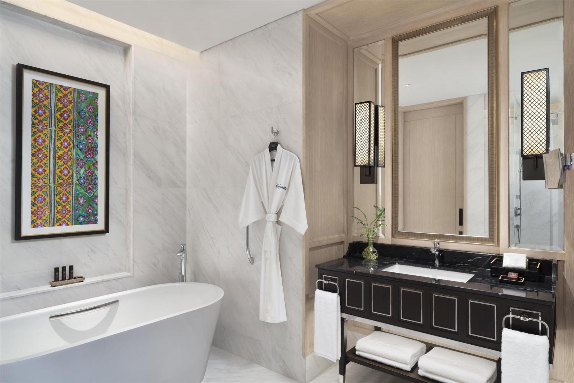 Grand Premier Twin Room Balcony