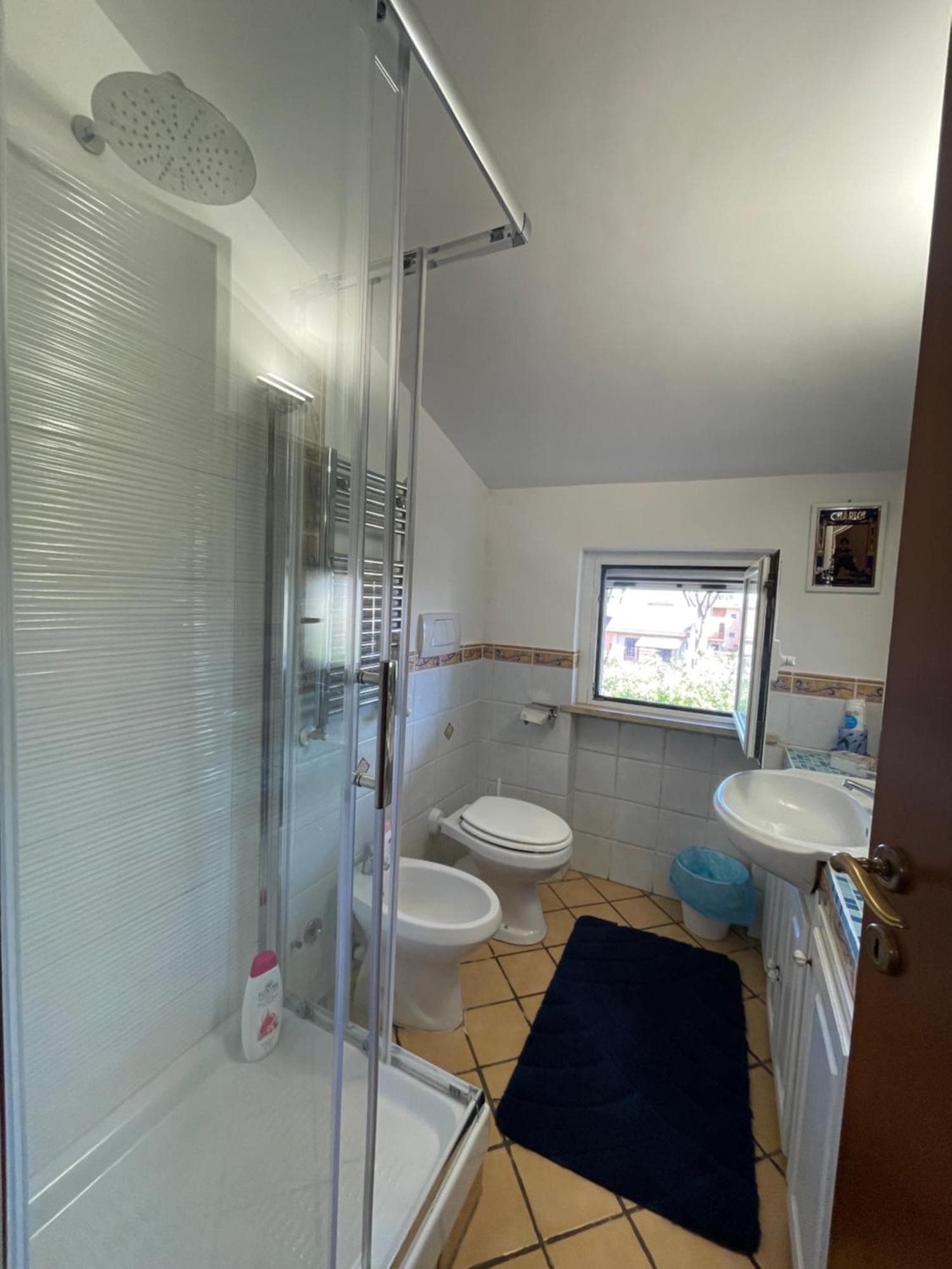 Double Room Private Bathroom,1669105226:JPEG