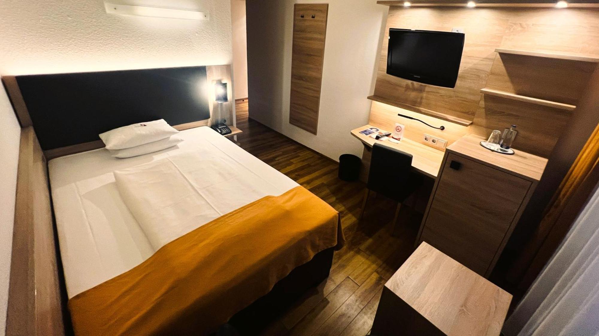Single Room,1669813156:JPEG