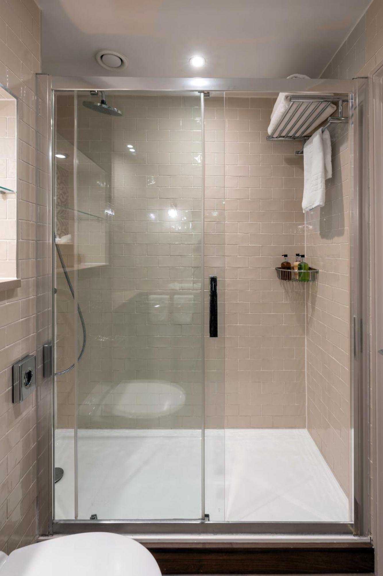 Superior Deluxe Double or Twin Room