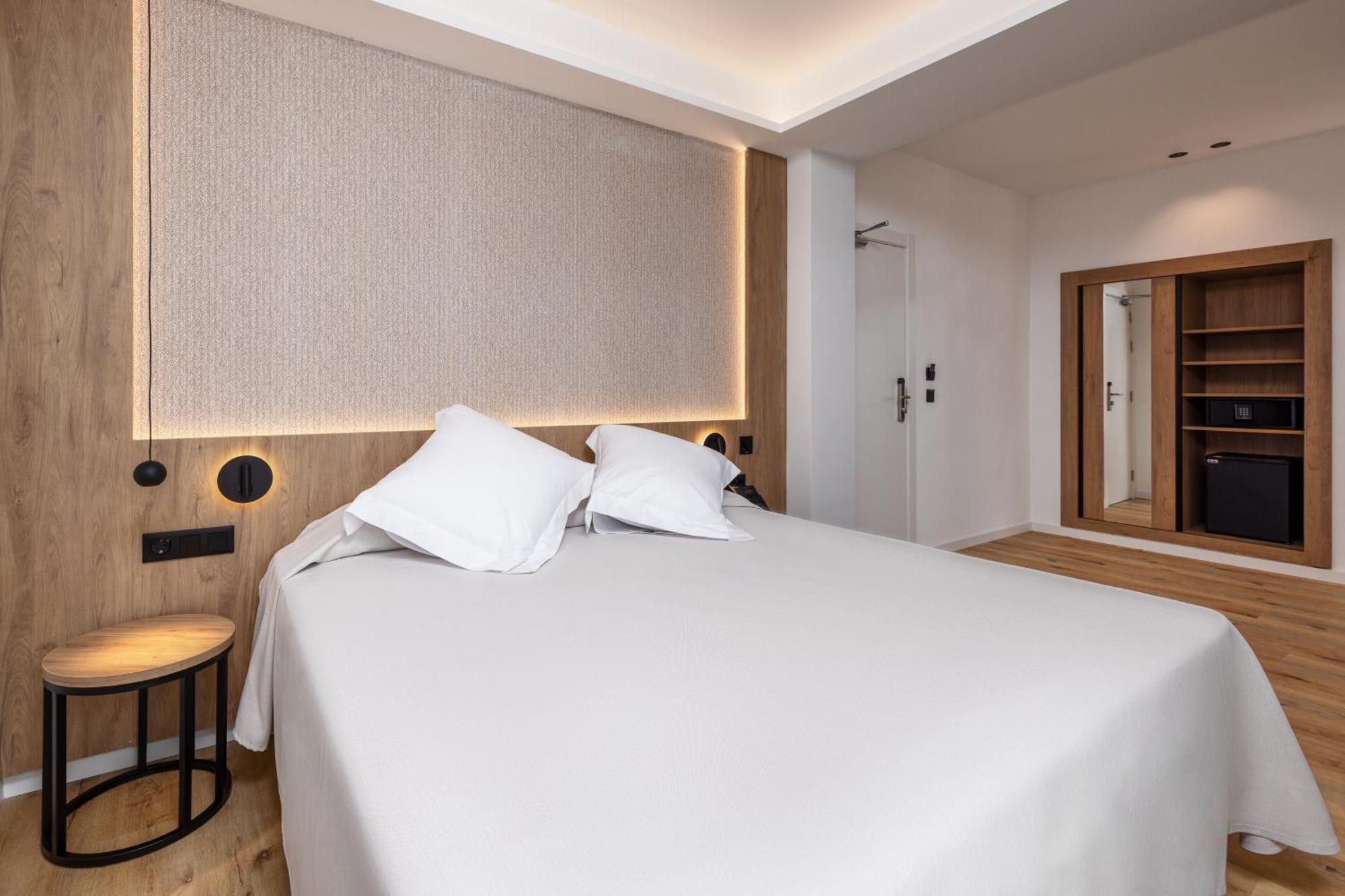 Double or Twin Room,1669815074:JPEG