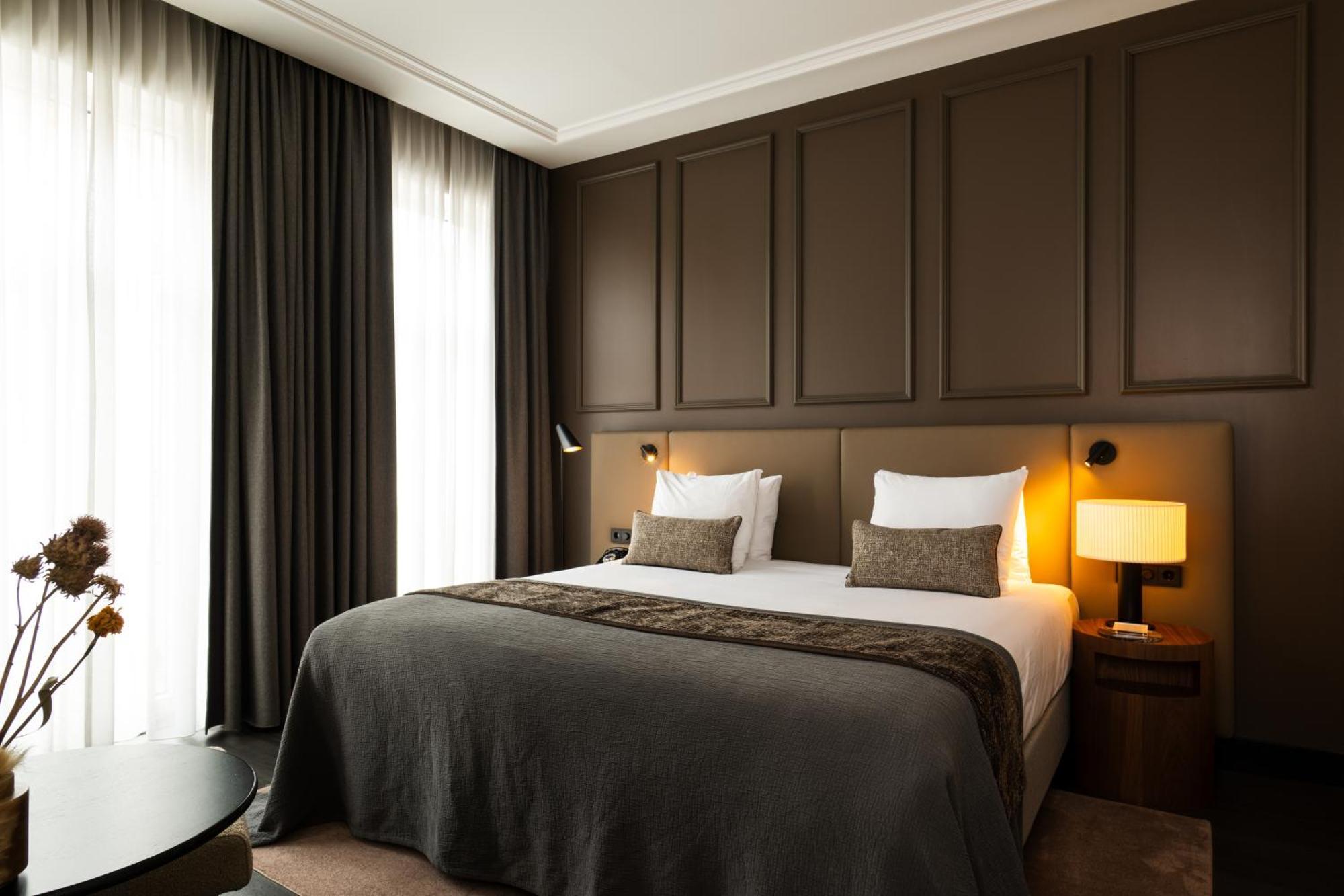 Deluxe room,1669815603:JPEG