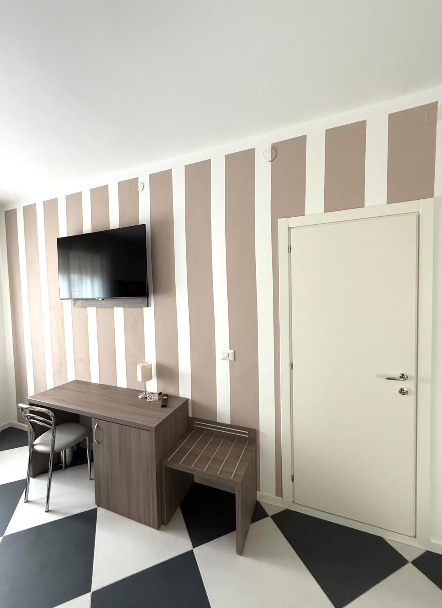 Standard Suite