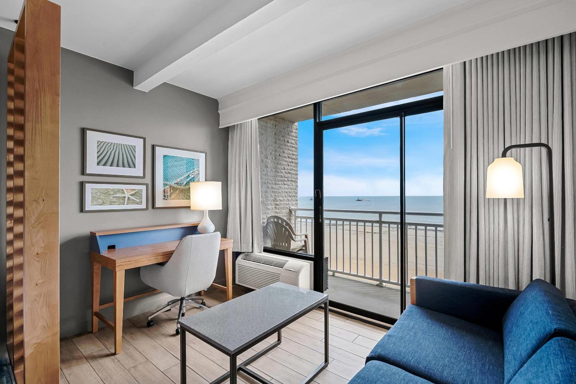 Queen Room Two Queen Beds Ocean Level