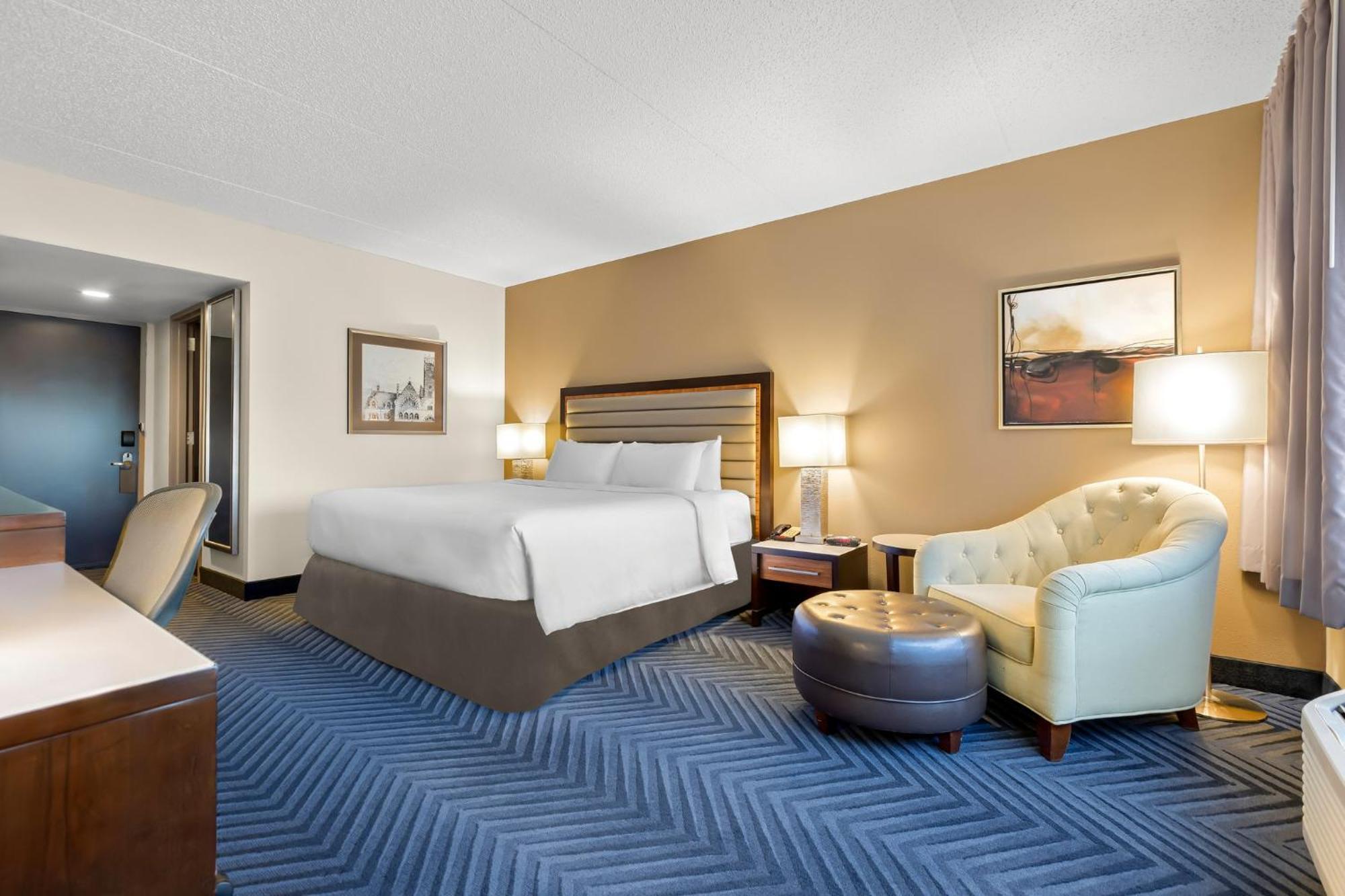 Standard King Room