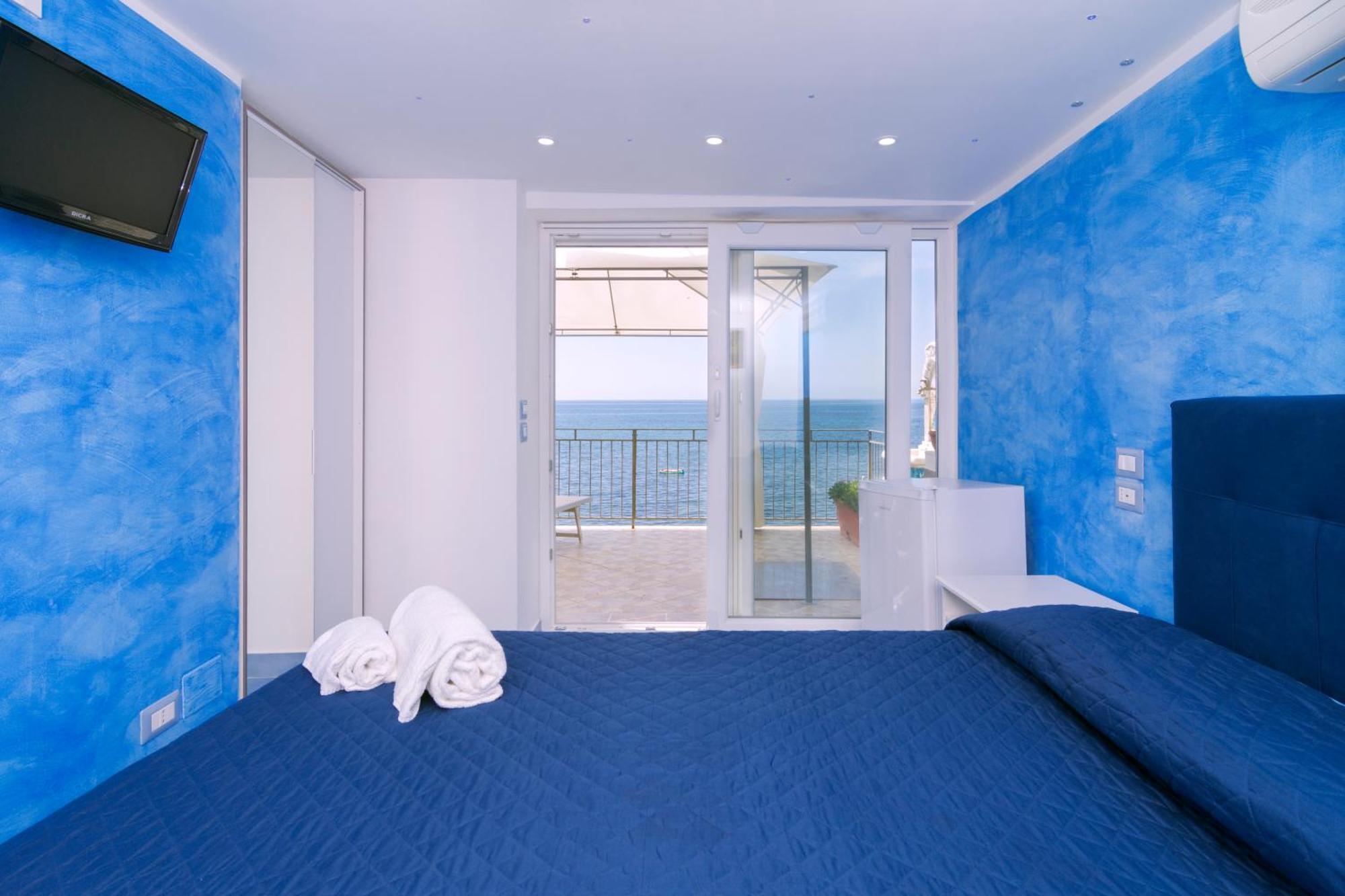 Double Room Sea View,1669852487:JPEG