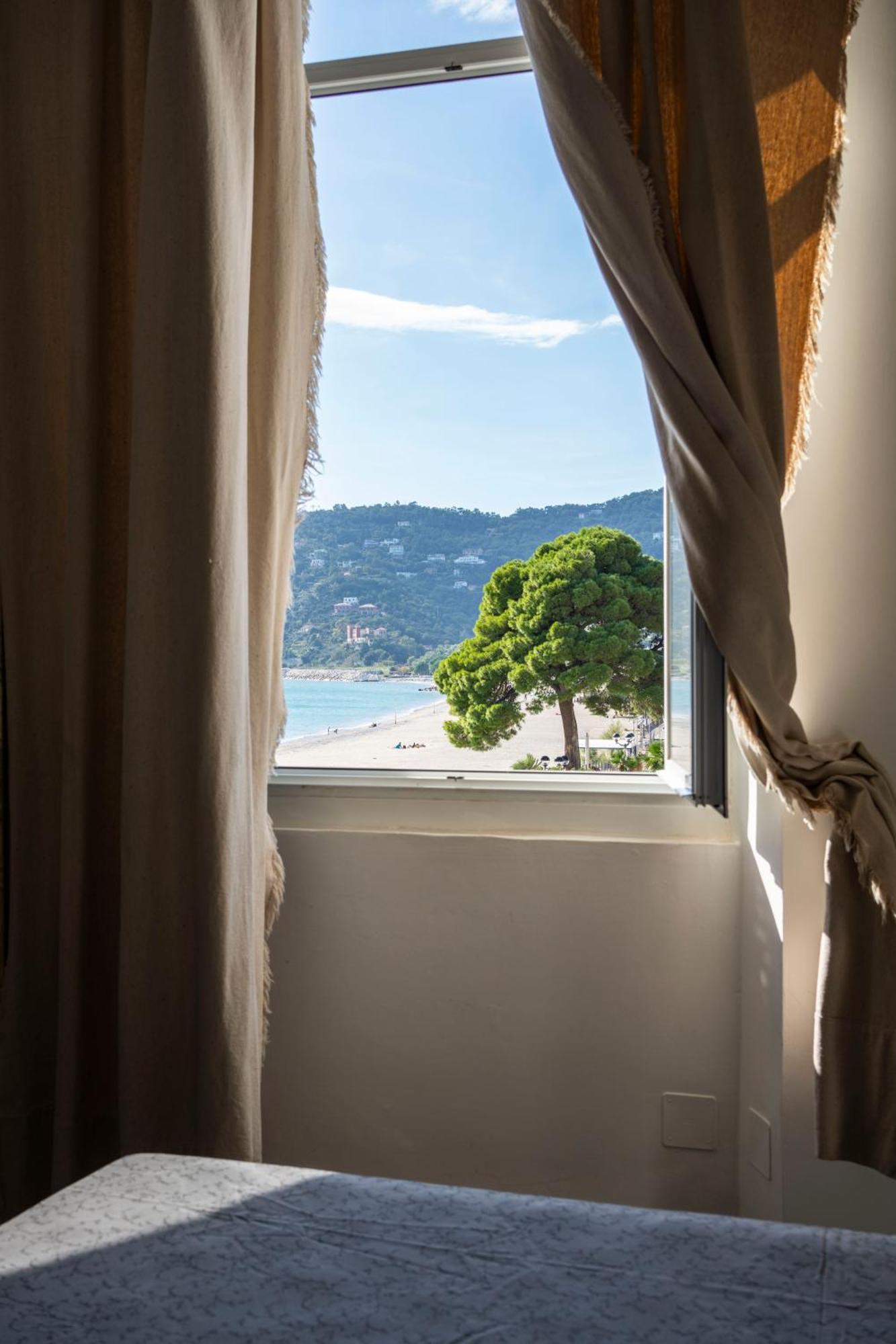 Double Room Balcony Sea View