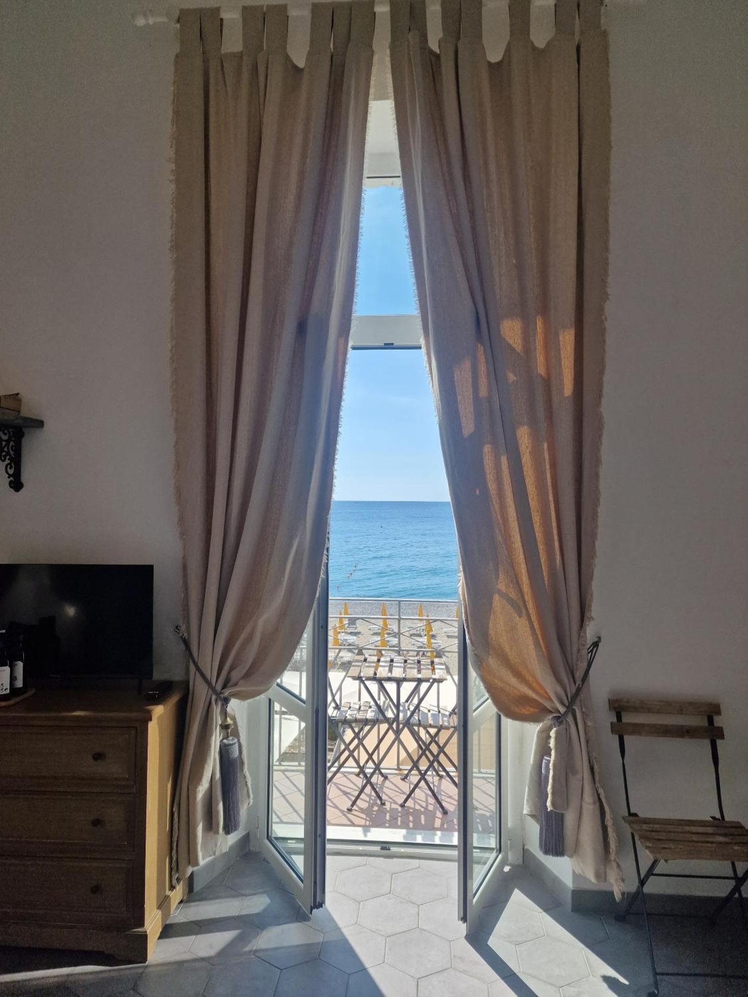Triple Room Sea View