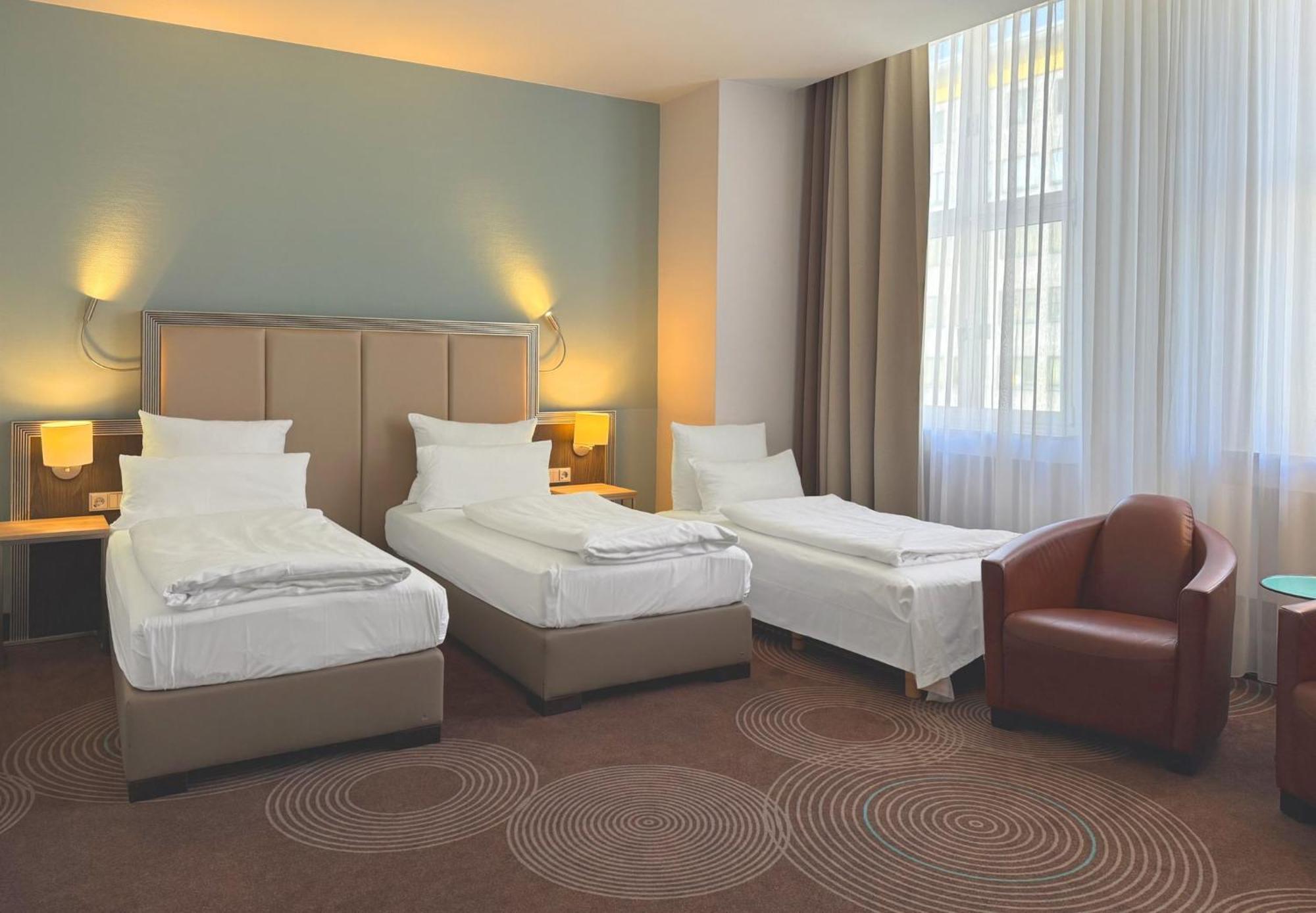 Premium Room with Three Single Beds - Up to Three Adults,1670699148:JPEG