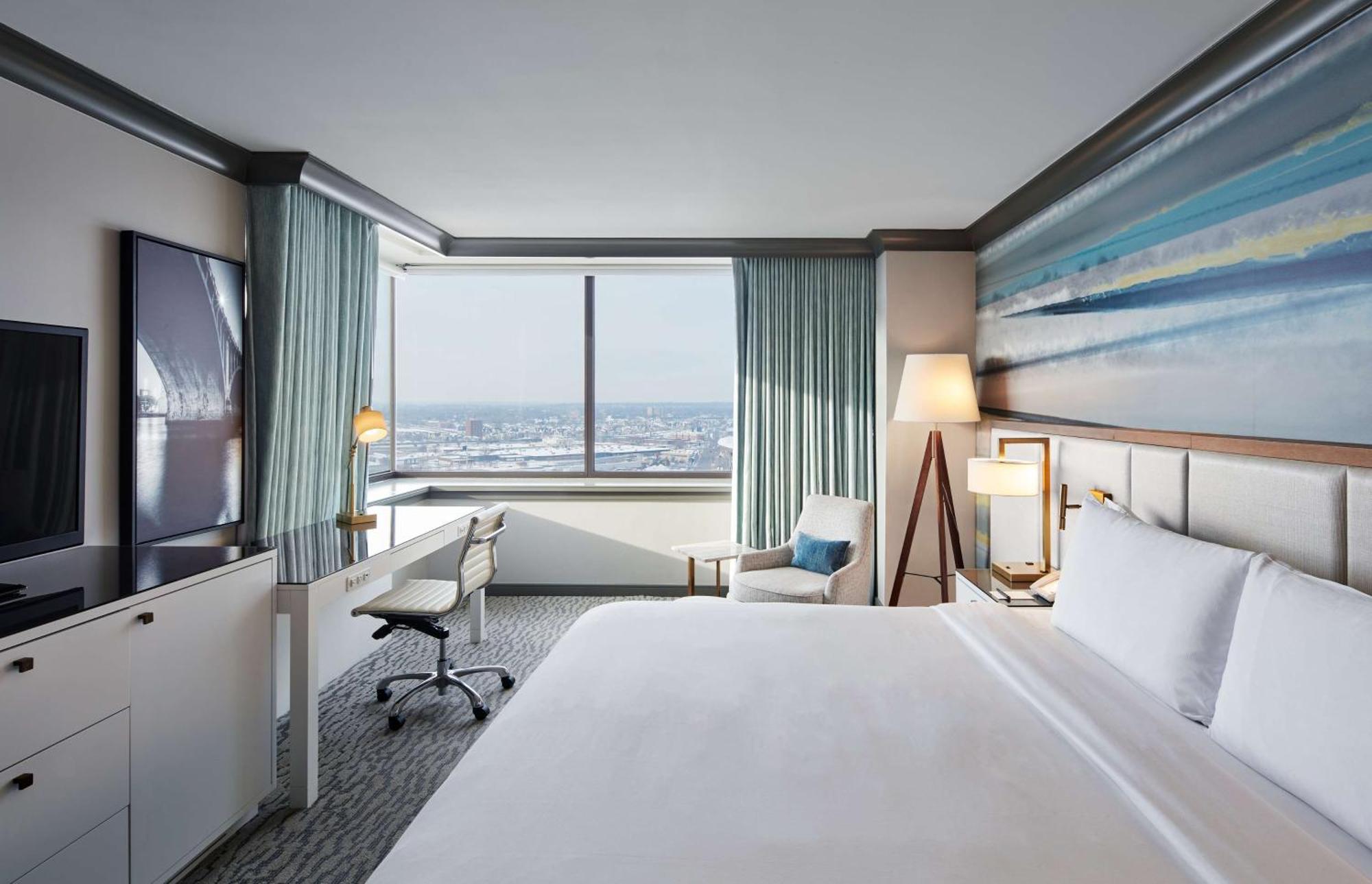 Corner King Room View