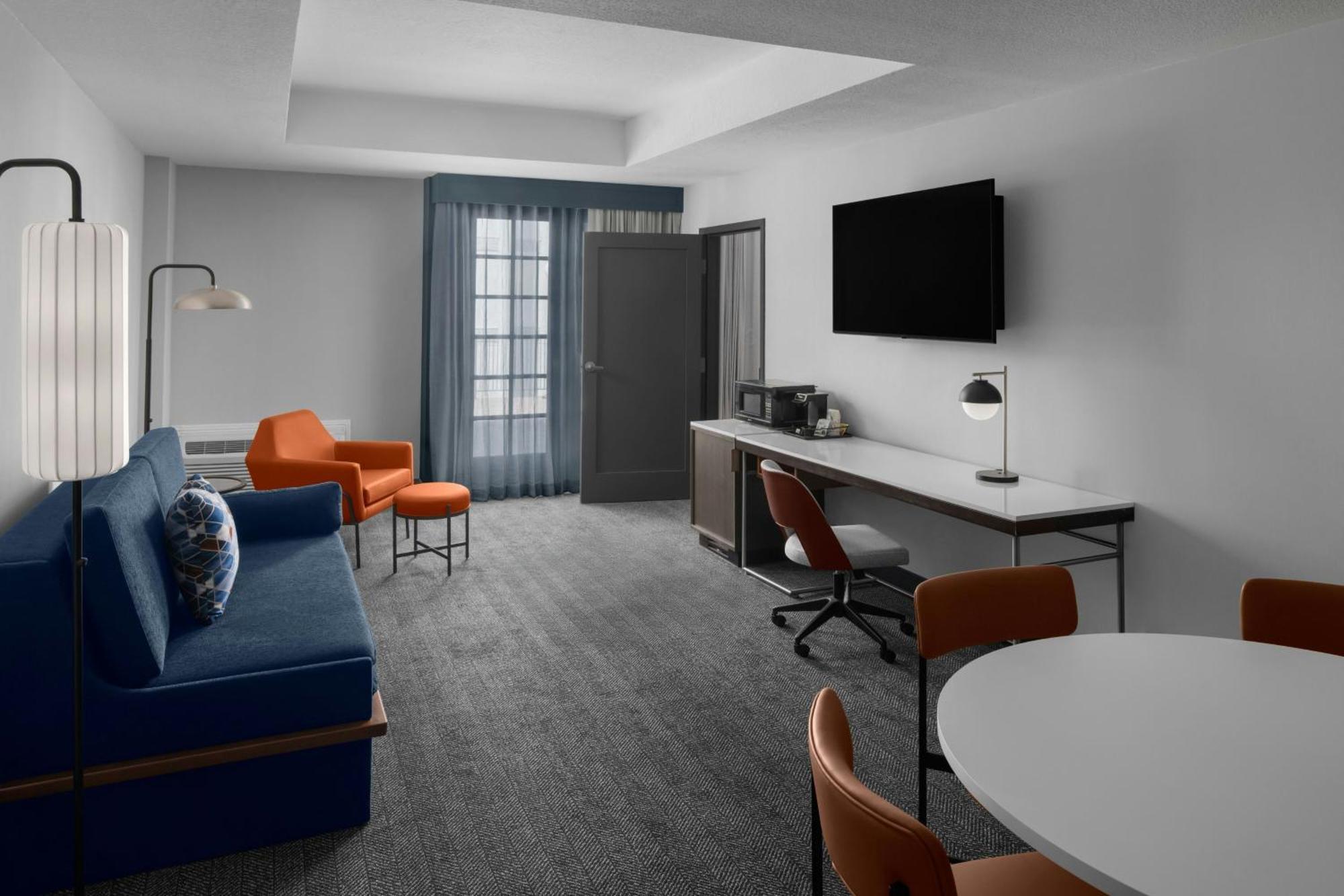 One-Bedroom Queen Suite Two Queen Beds Bathtub Sofa Bed Mobility Access or Hearing Accessible