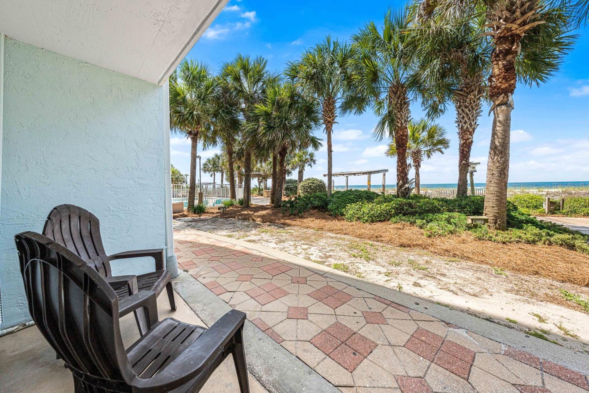 Standard Double Room Patio Gulf Side