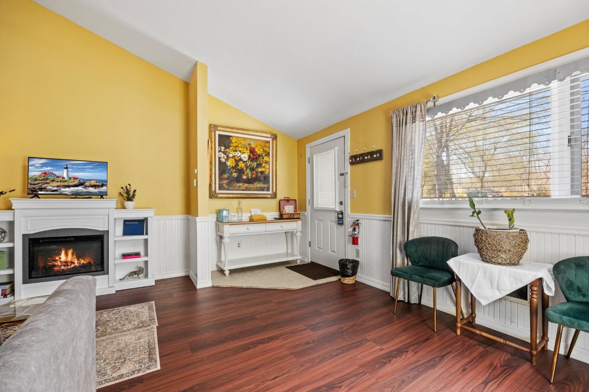 Queen Suite