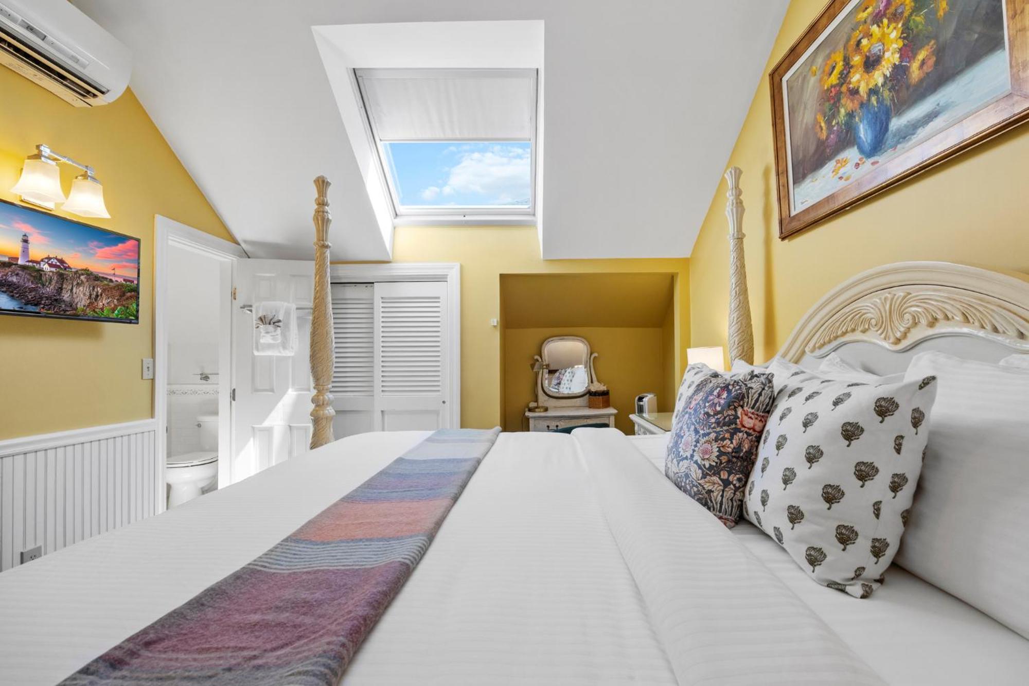 Queen Suite
