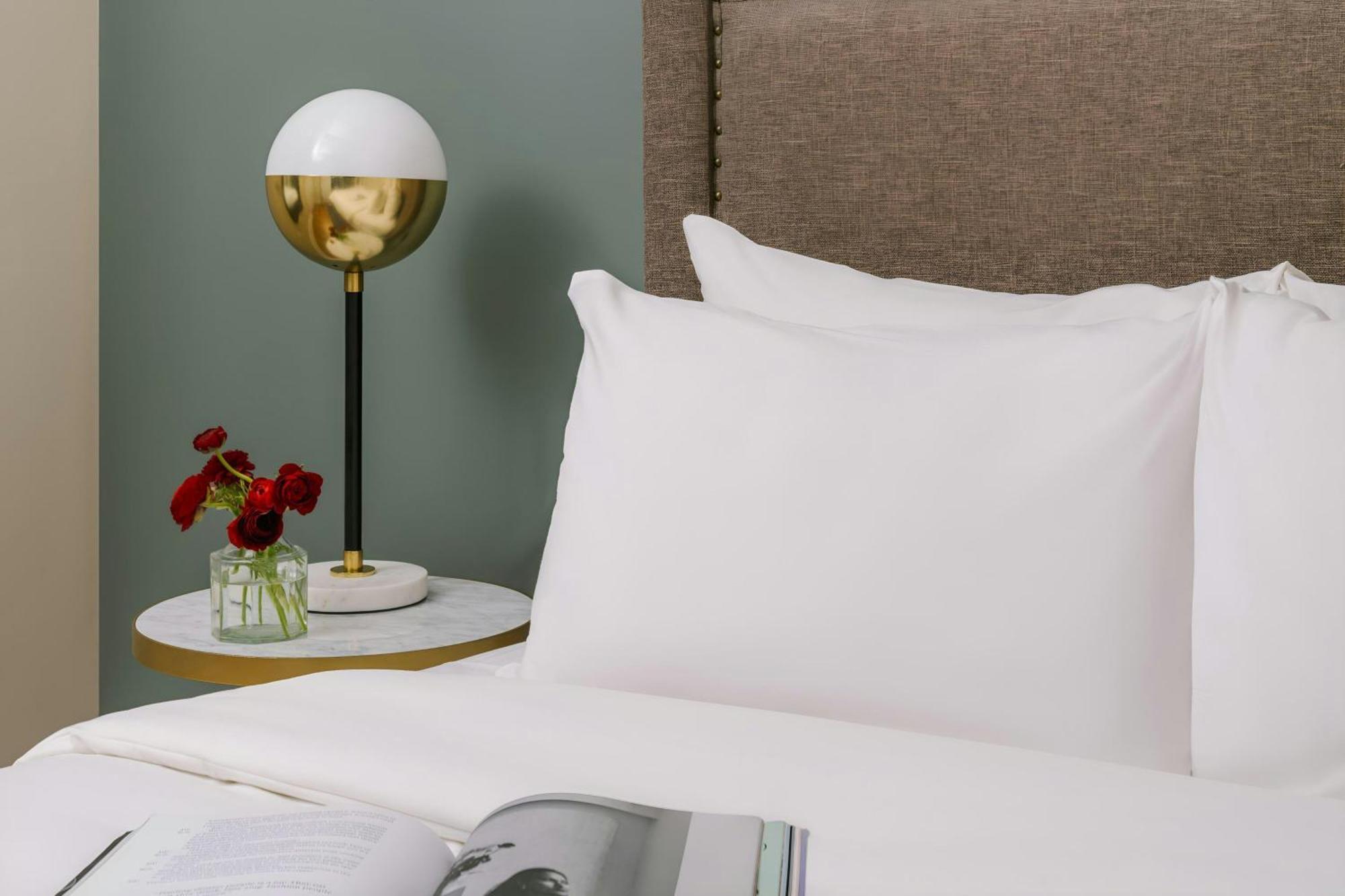 Two-Bedroom Apartment Two Queen Beds